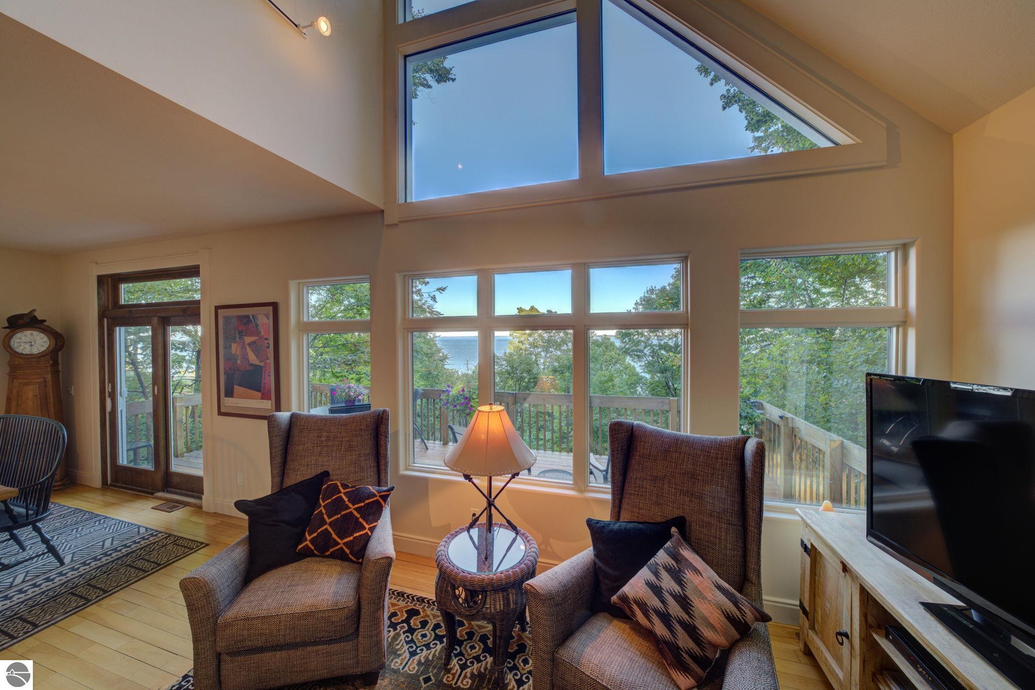 1031 S Bay View Trail