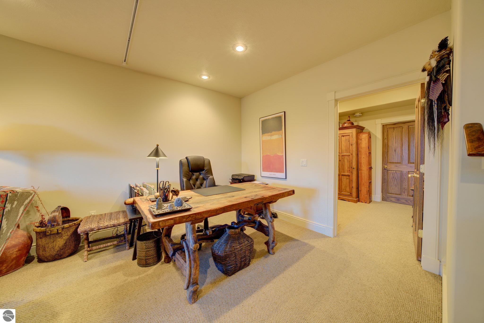 1031 S Bay View Trail