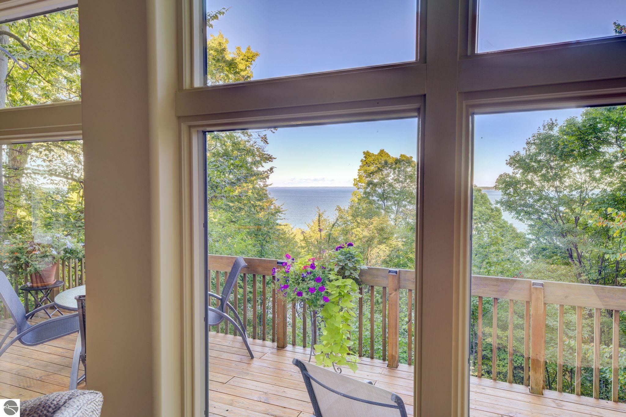 1031 S Bay View Trail