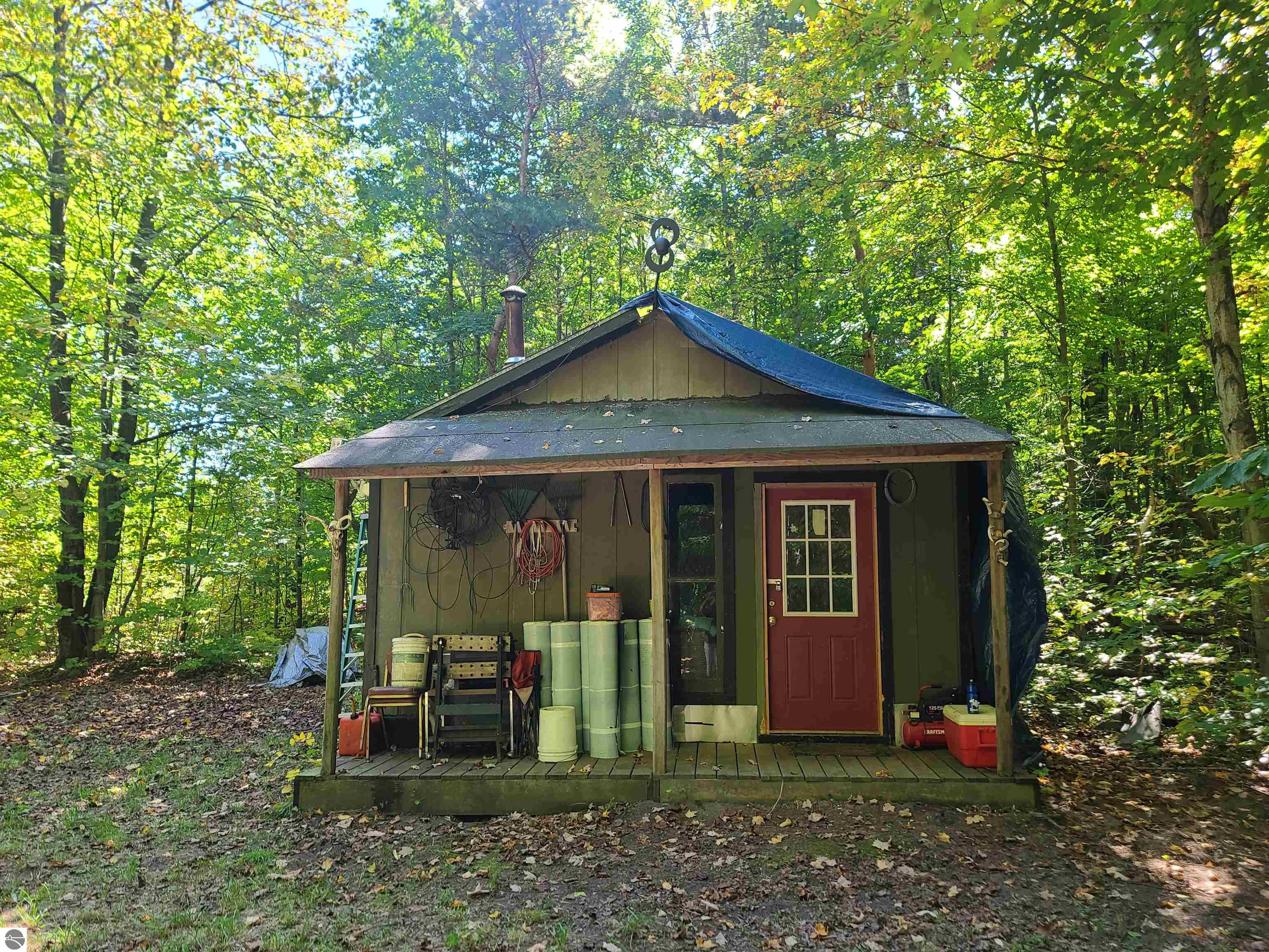 7530 Woodridge Acres