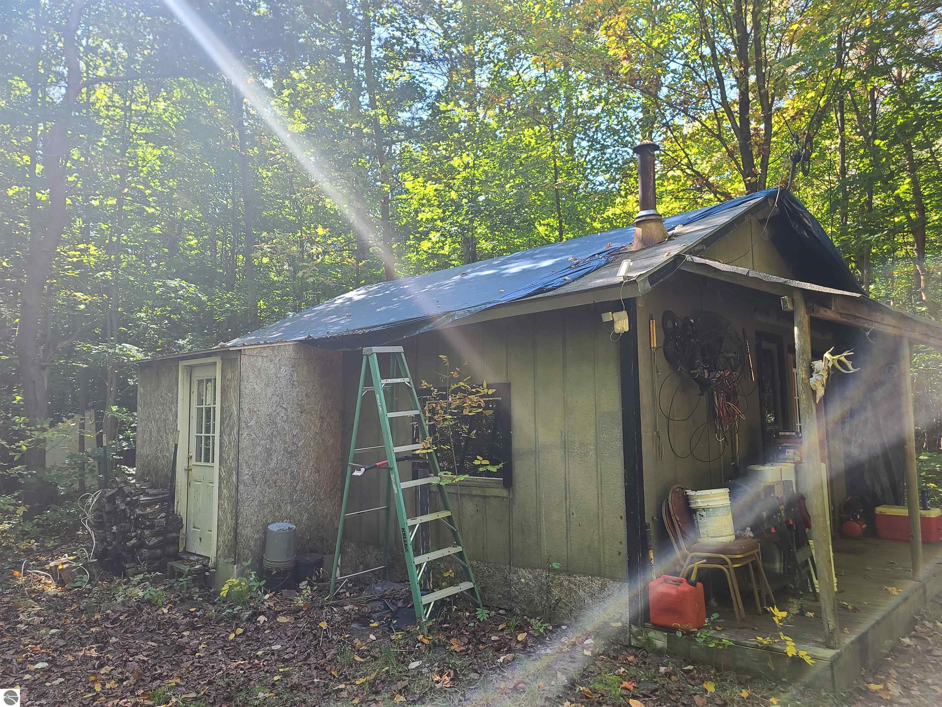 7530 Woodridge Acres