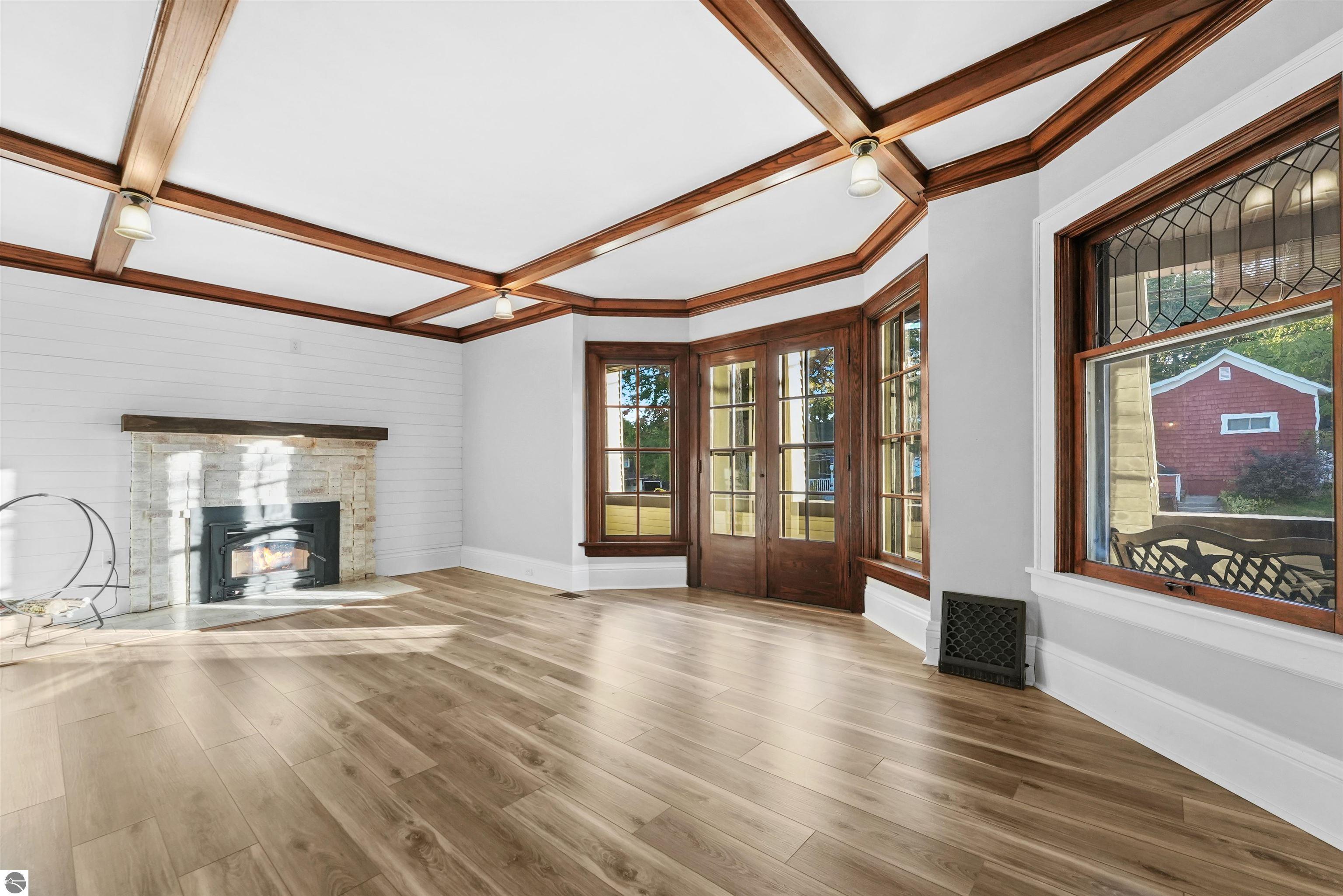 109 N Park