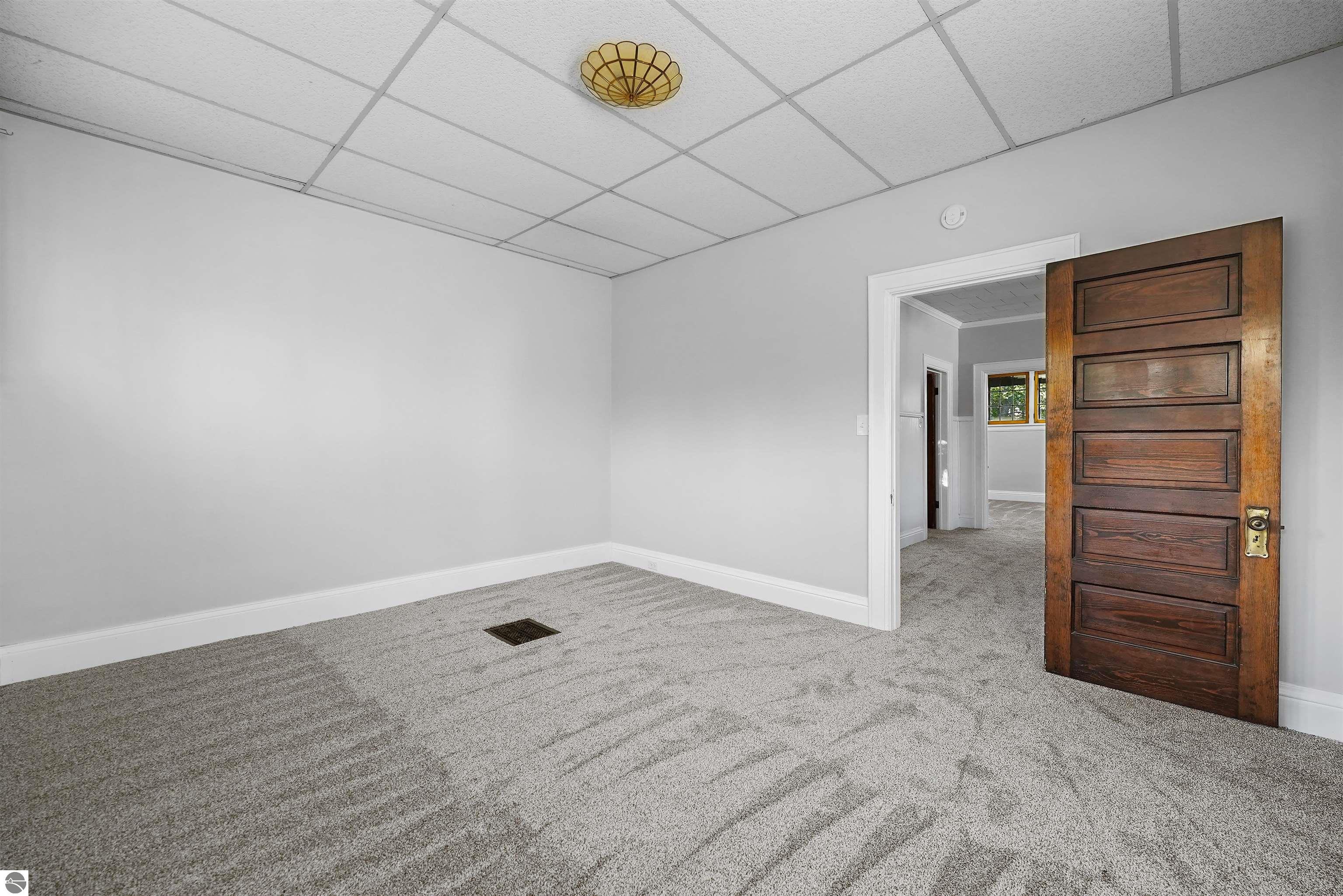 109 N Park