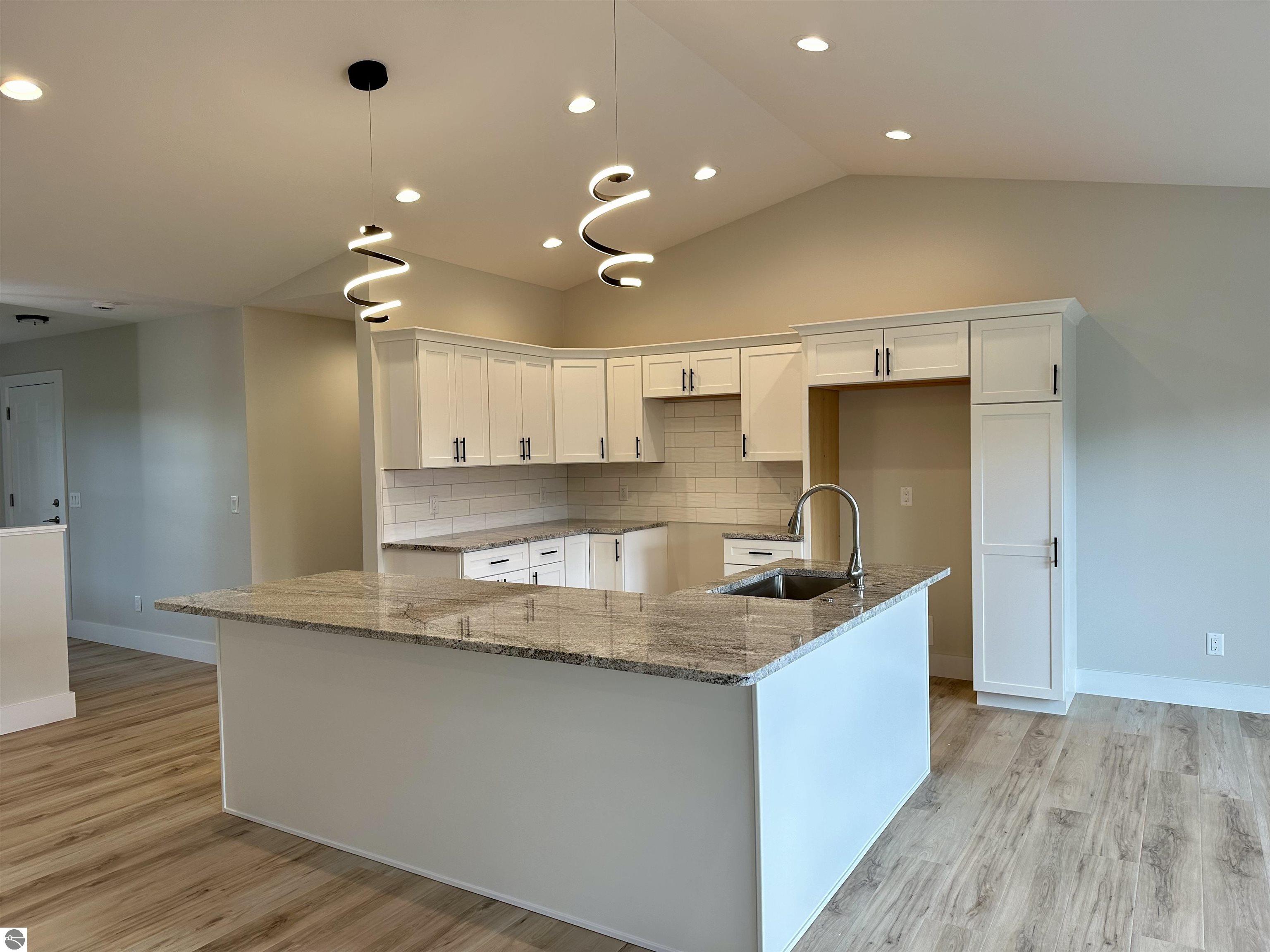 1146 Farmington Drive