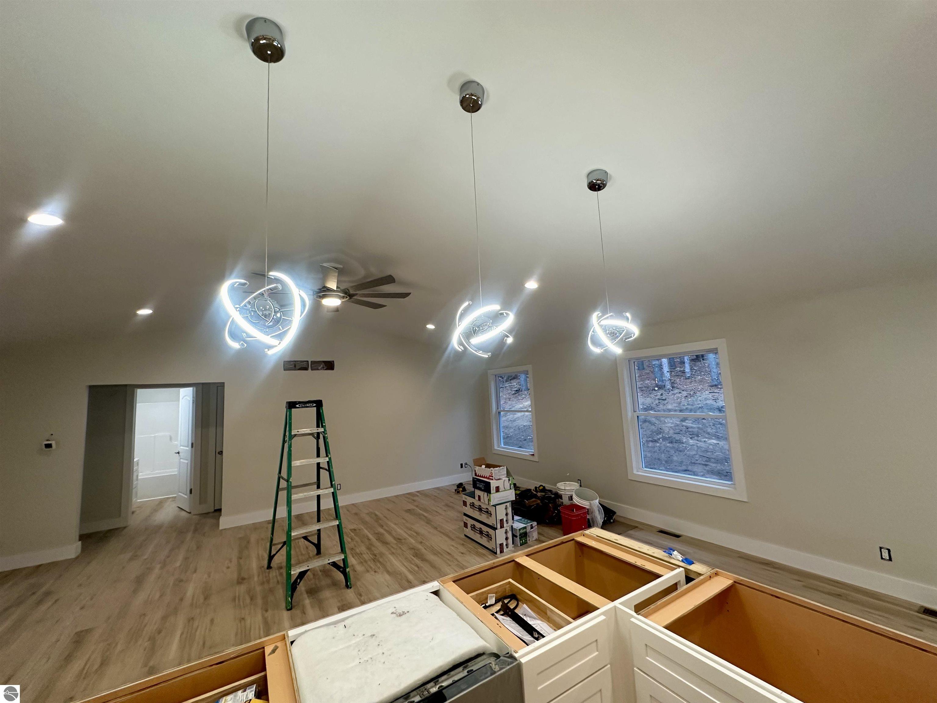 1146 Farmington Drive