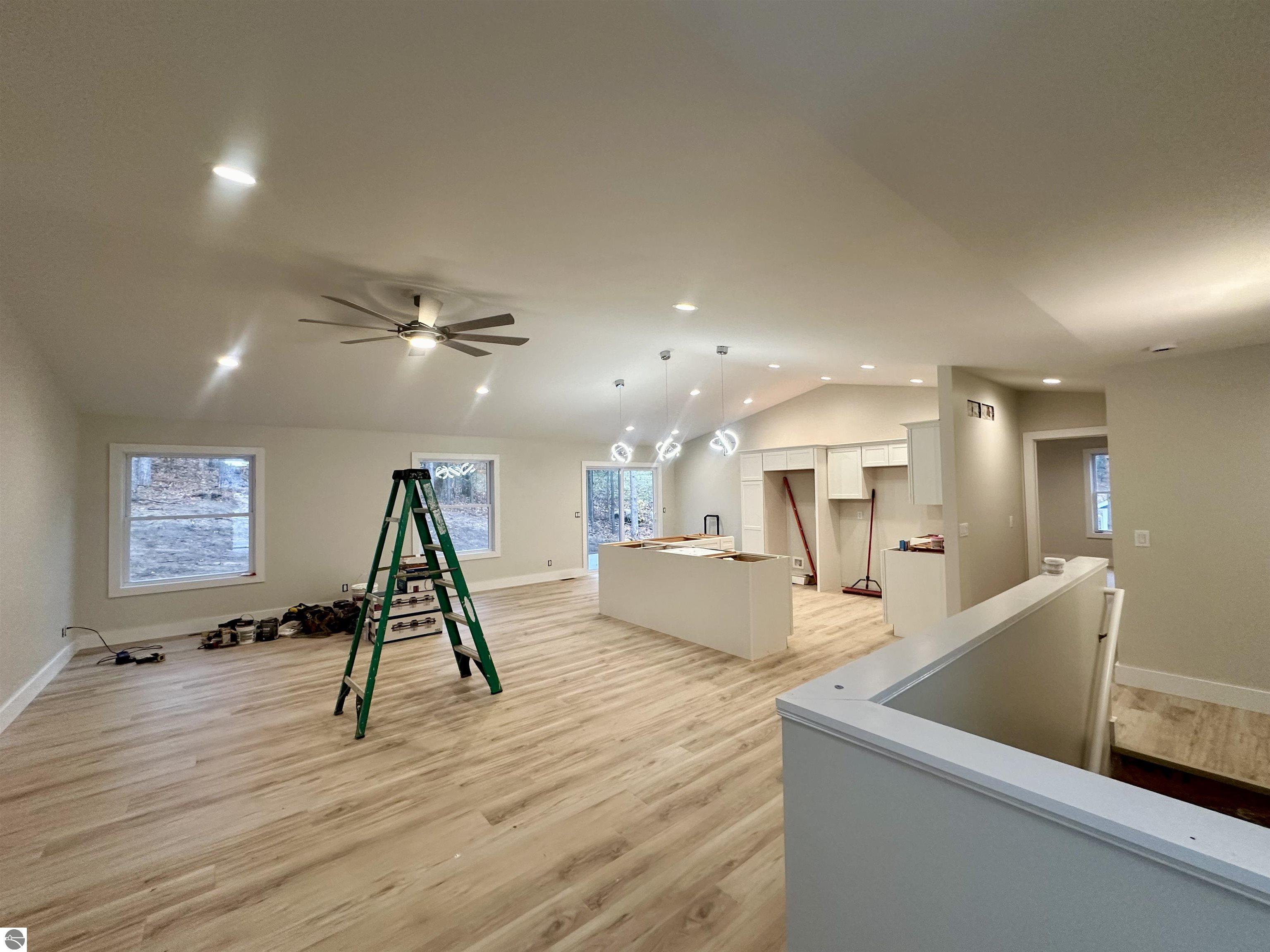 1146 Farmington Drive