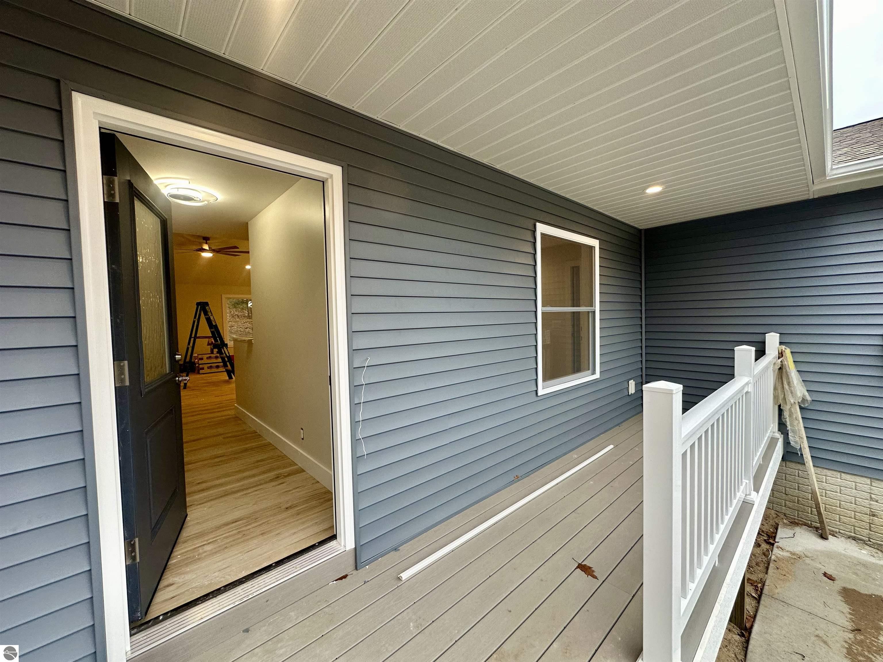 1146 Farmington Drive