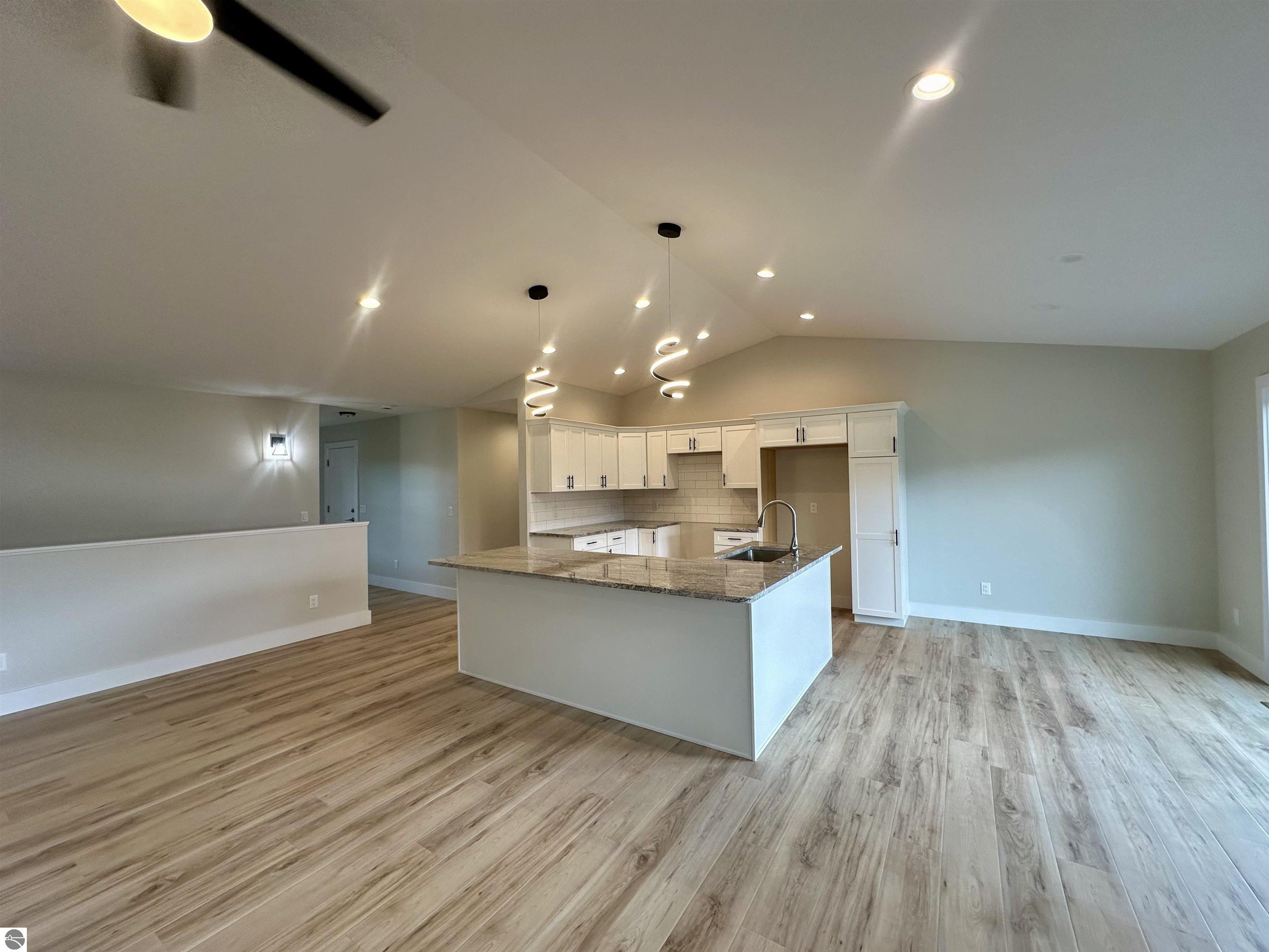 1146 Farmington Drive