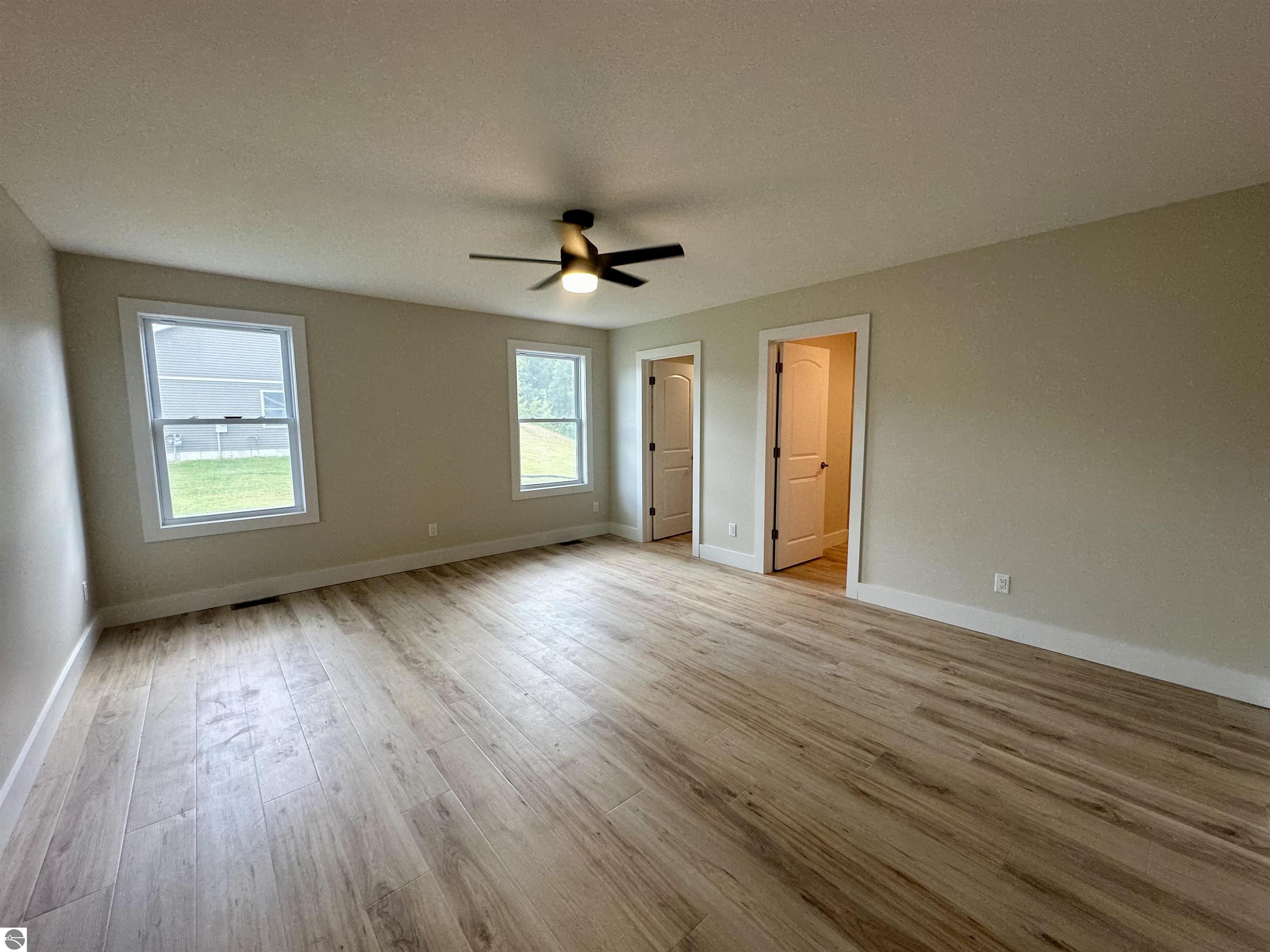 1146 Farmington Drive