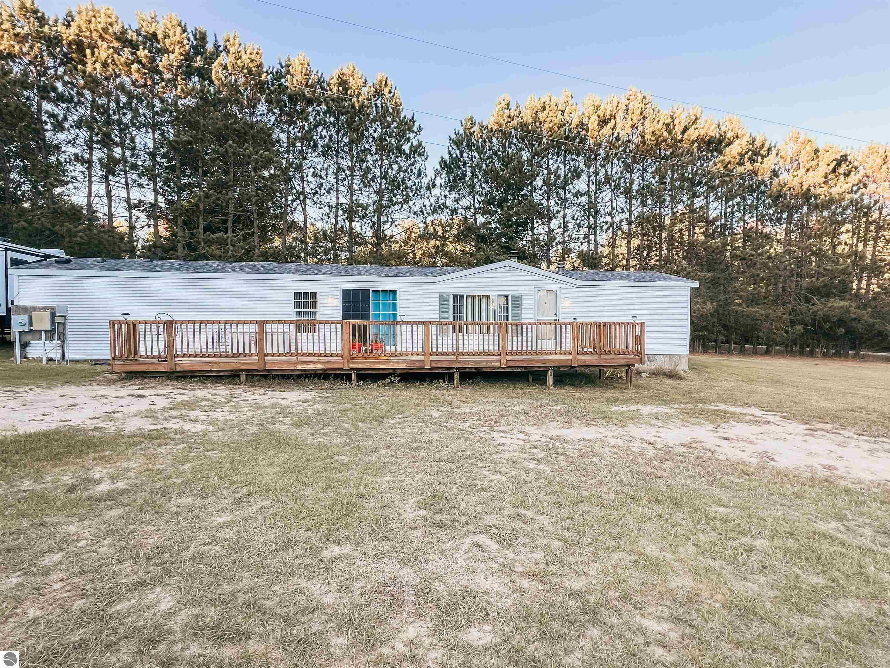 5733 Six Mile Lake Road