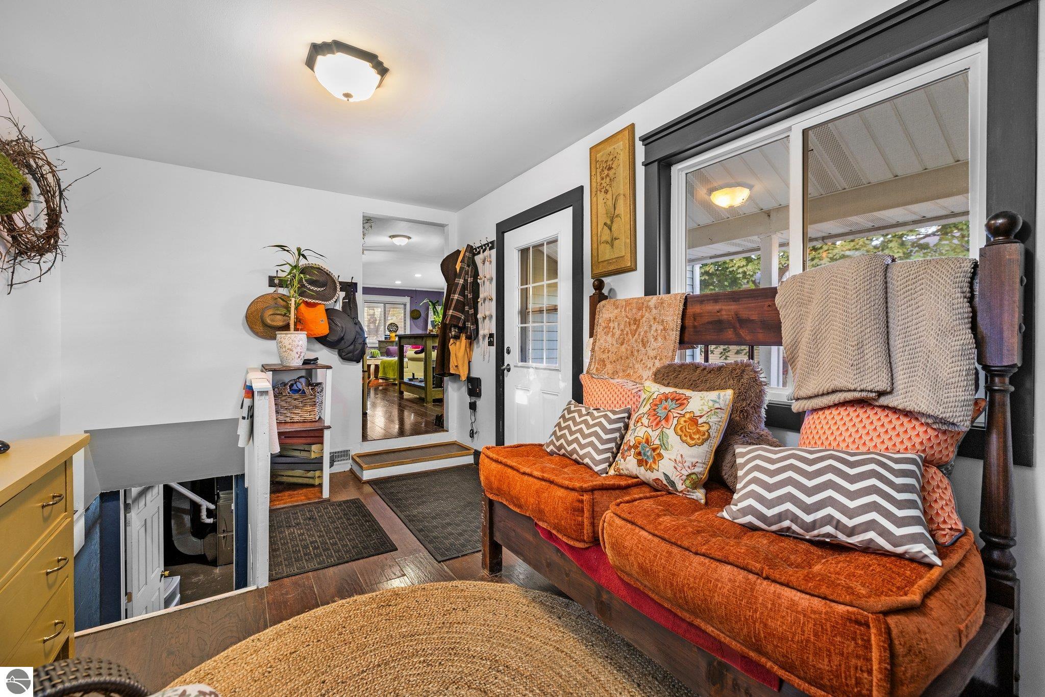 5249 W Mobile Trail
