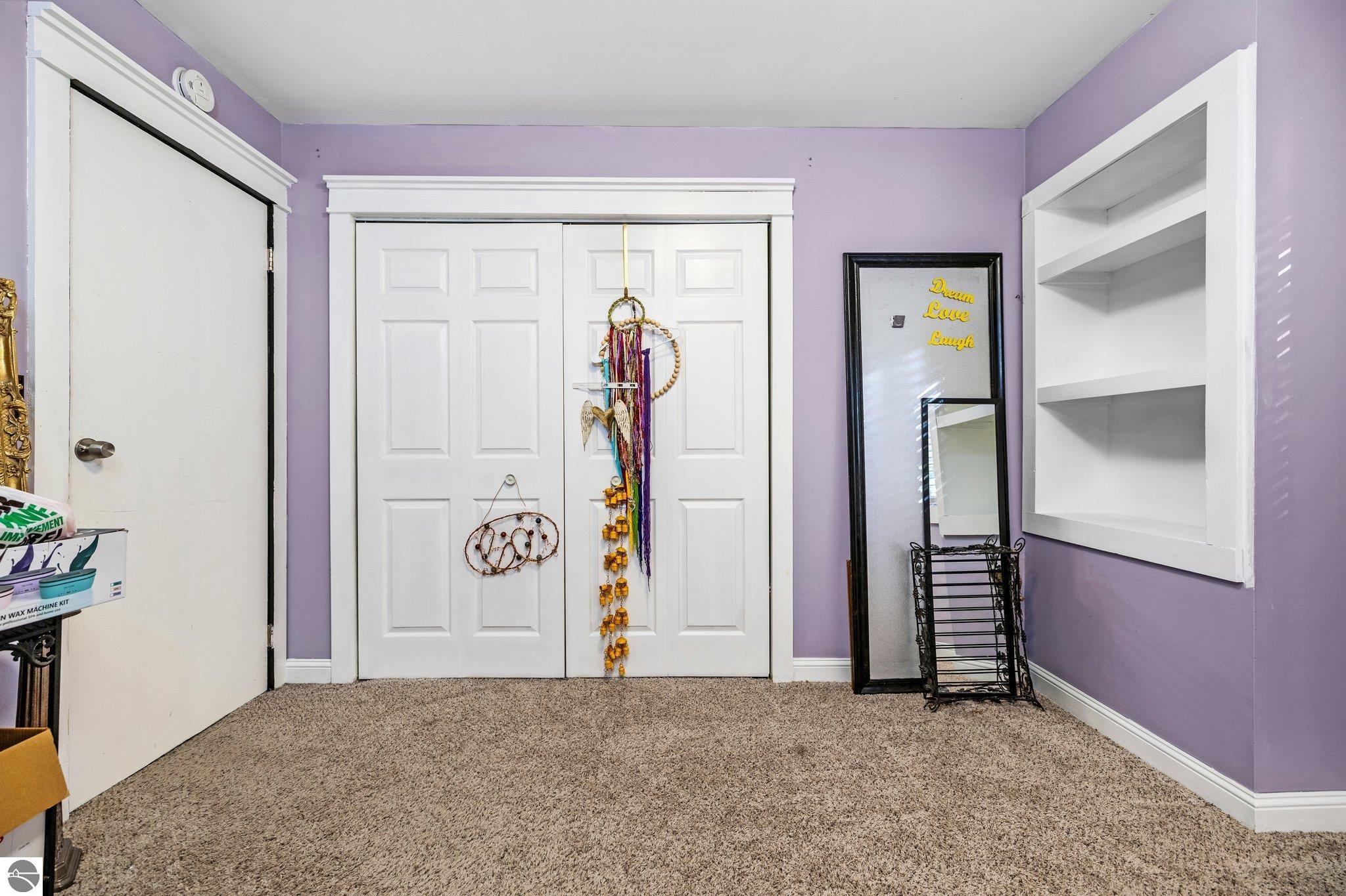 5249 W Mobile Trail