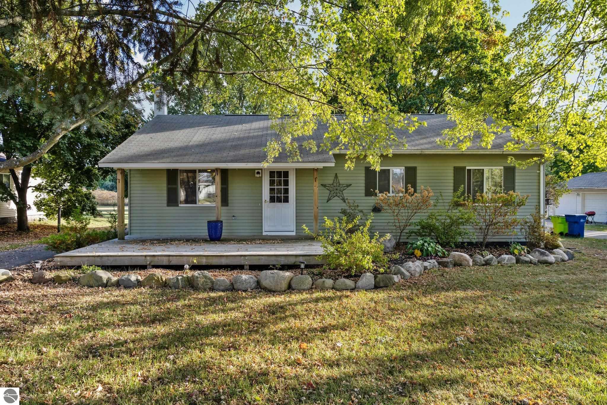 5249 W Mobile Trail