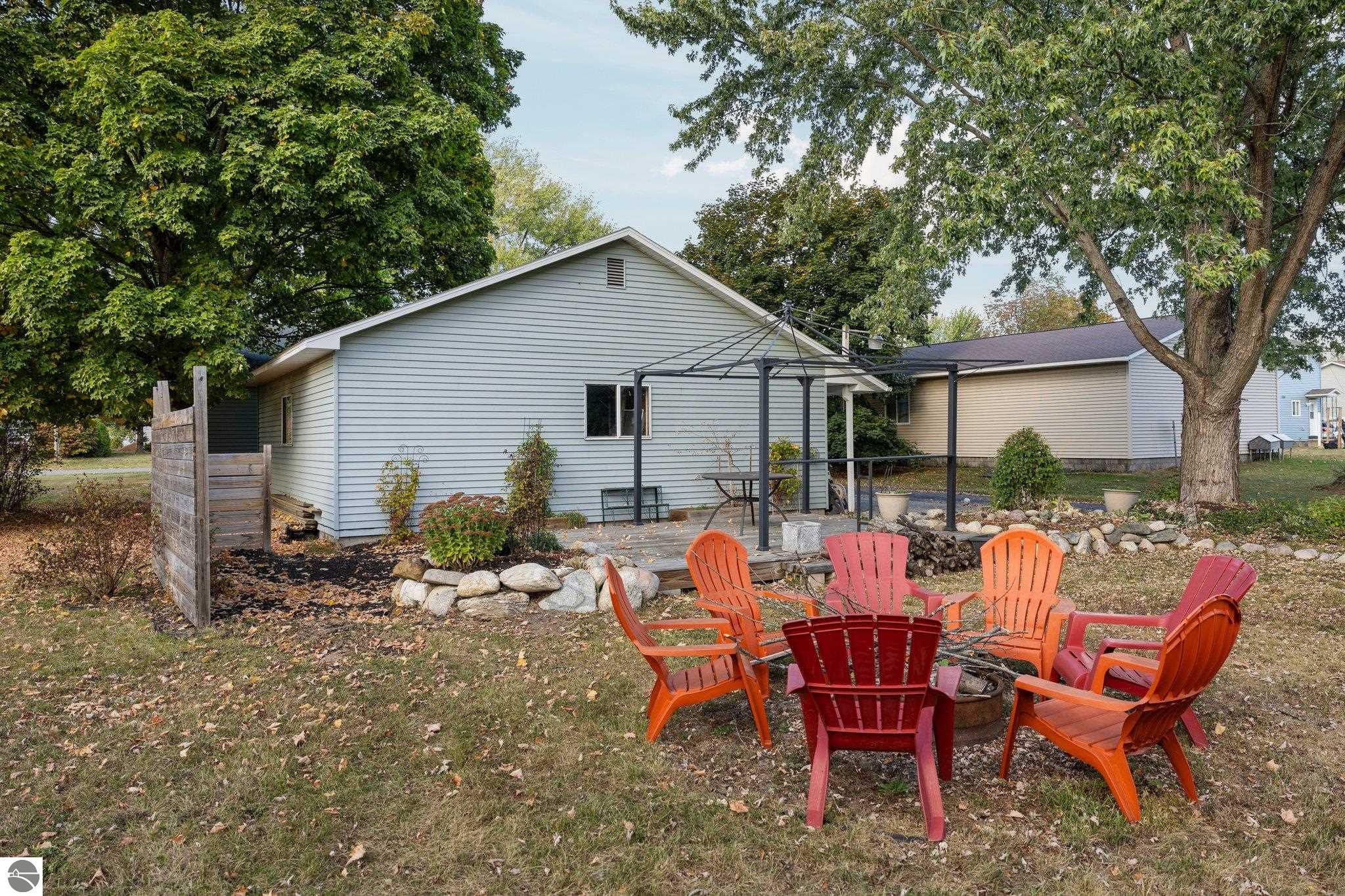 5249 W Mobile Trail