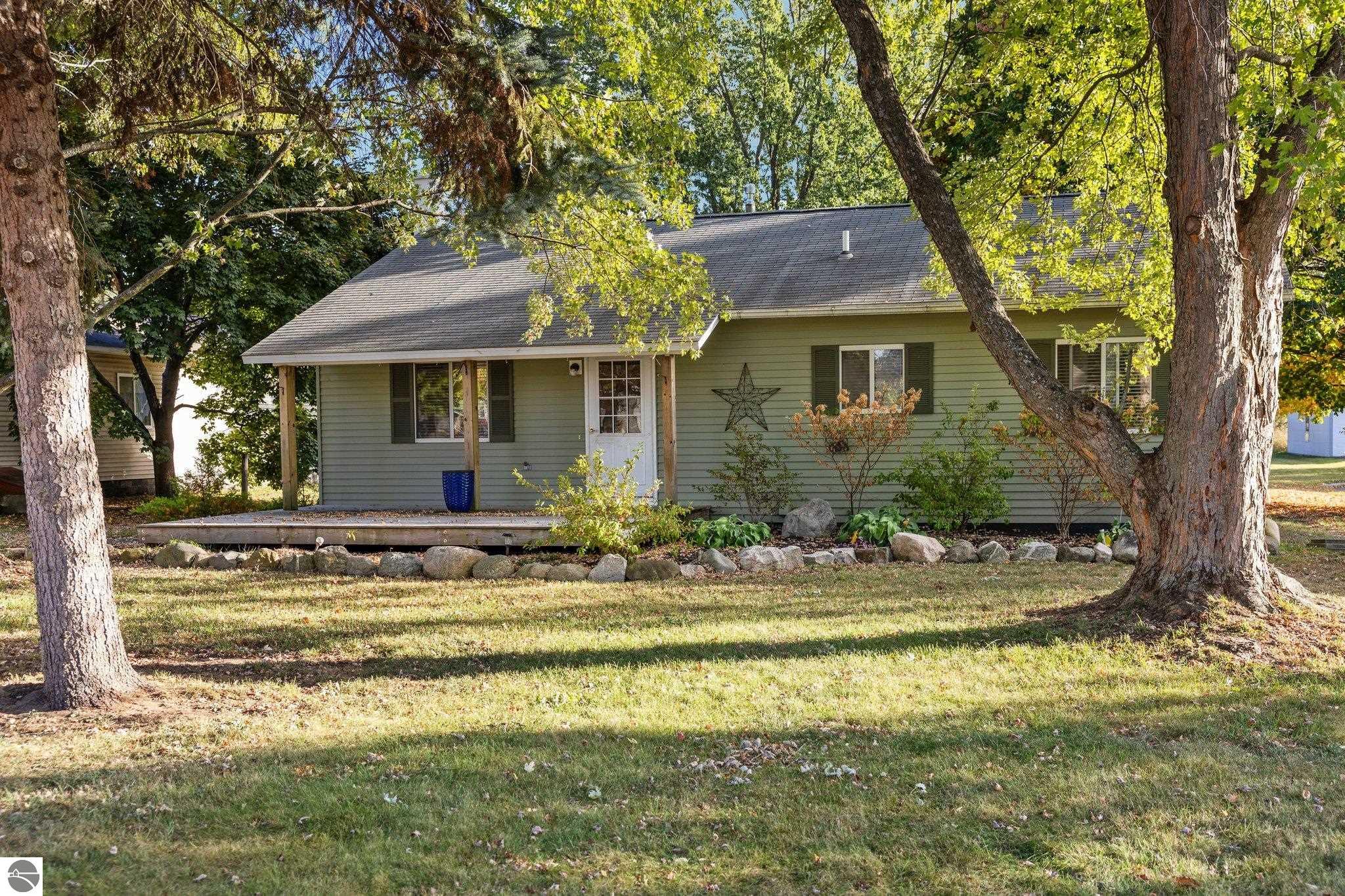 5249 W Mobile Trail