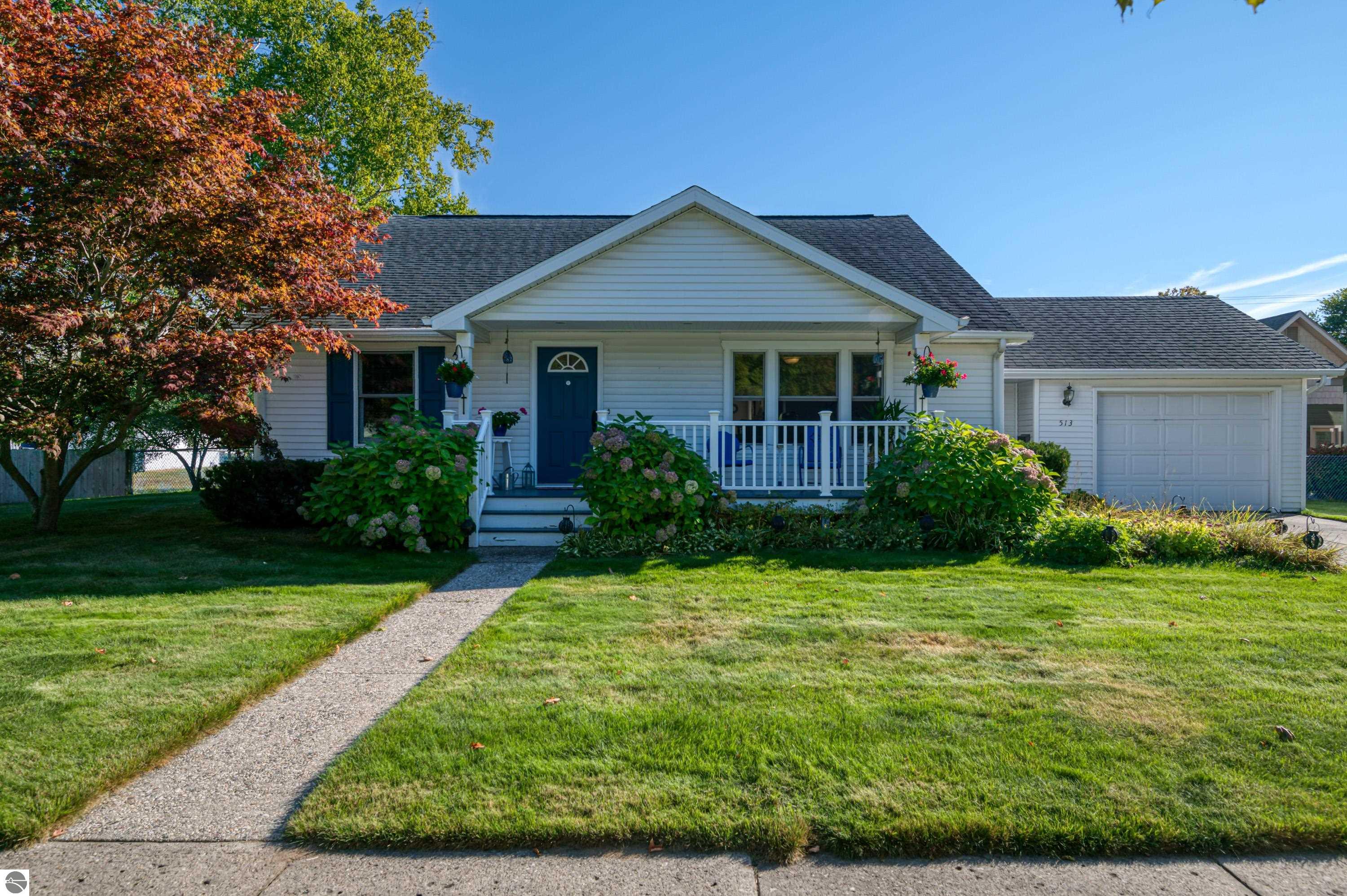 513 W 12th Street