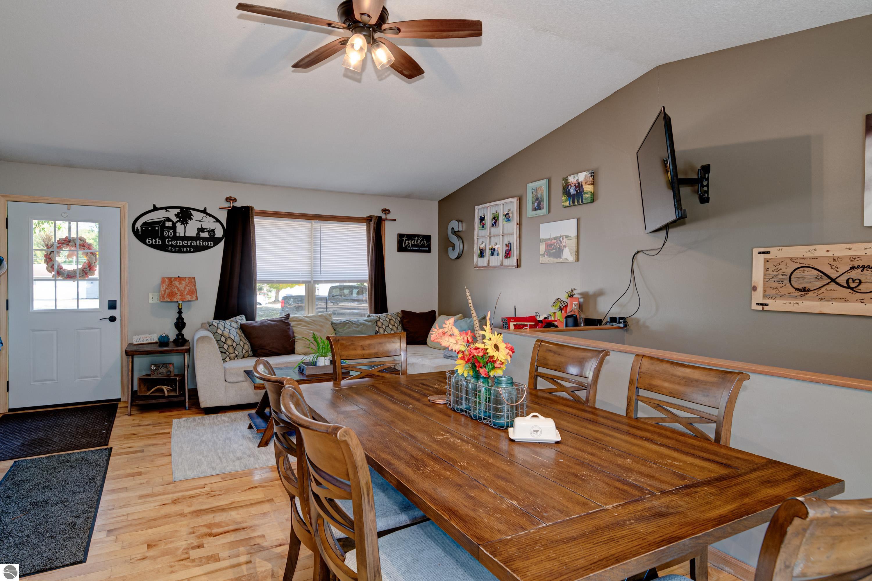 6218 Sunset Drive
