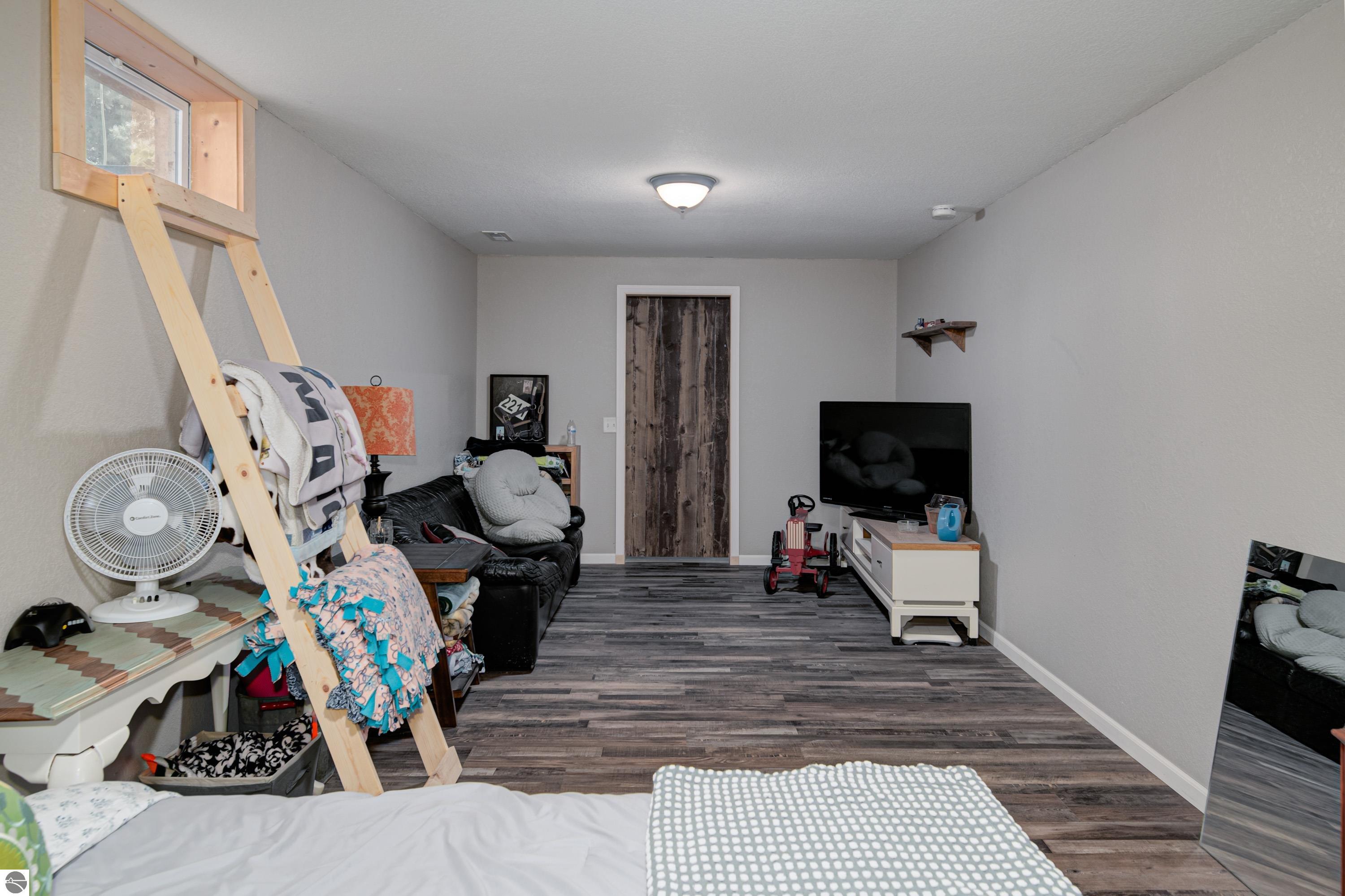 6218 Sunset Drive