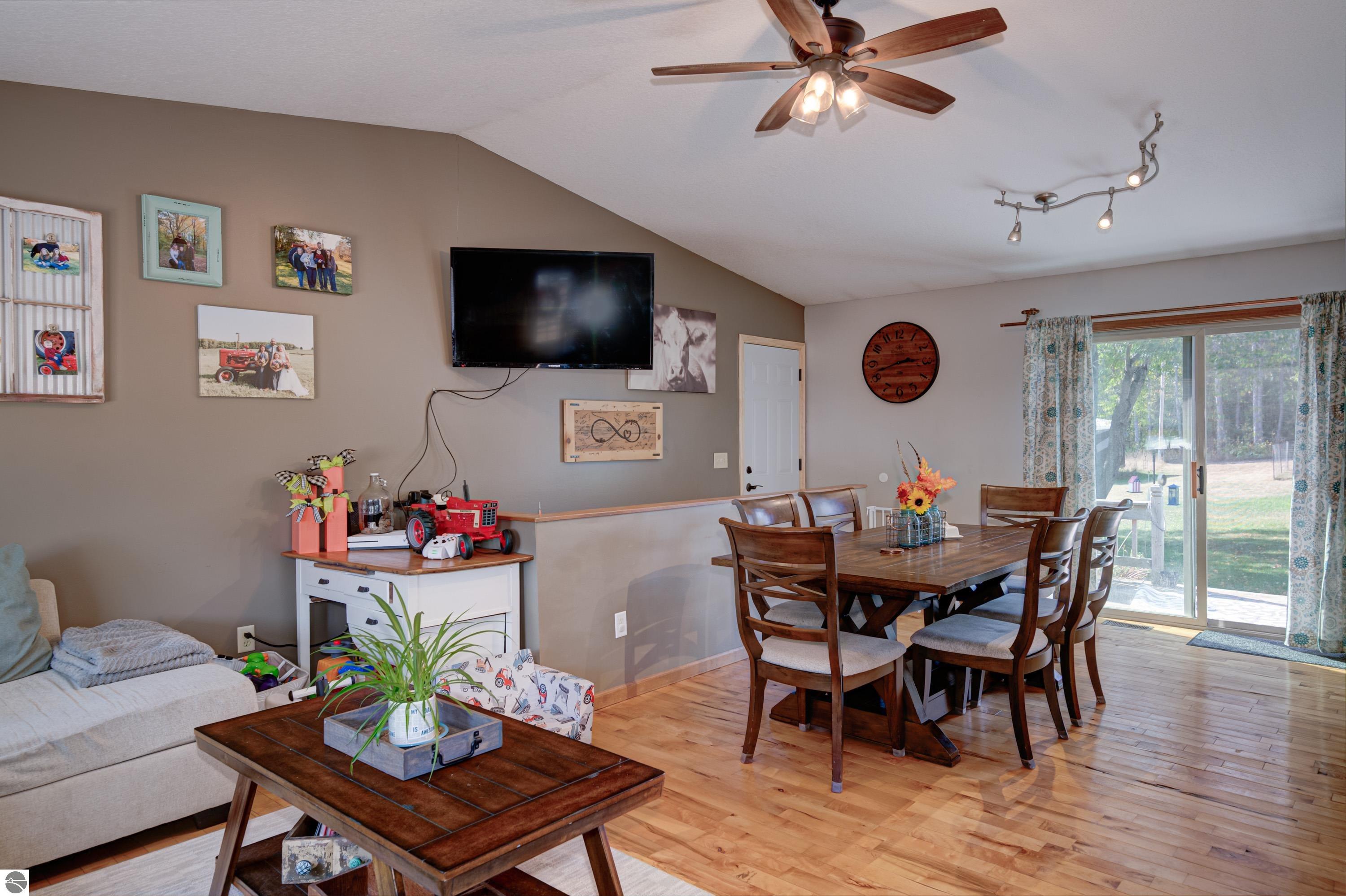 6218 Sunset Drive