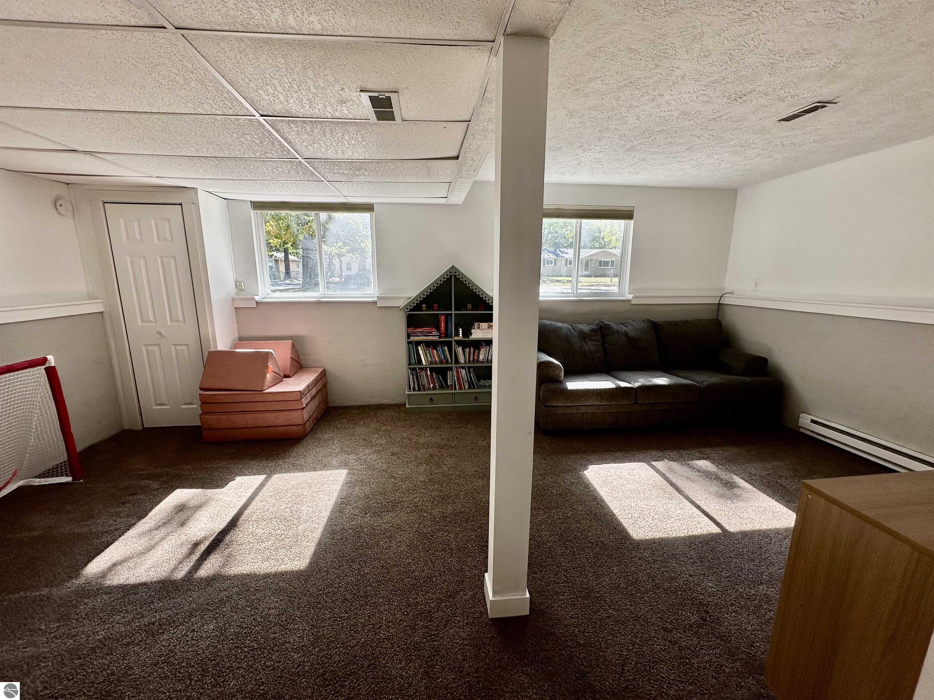 845 Carver Street