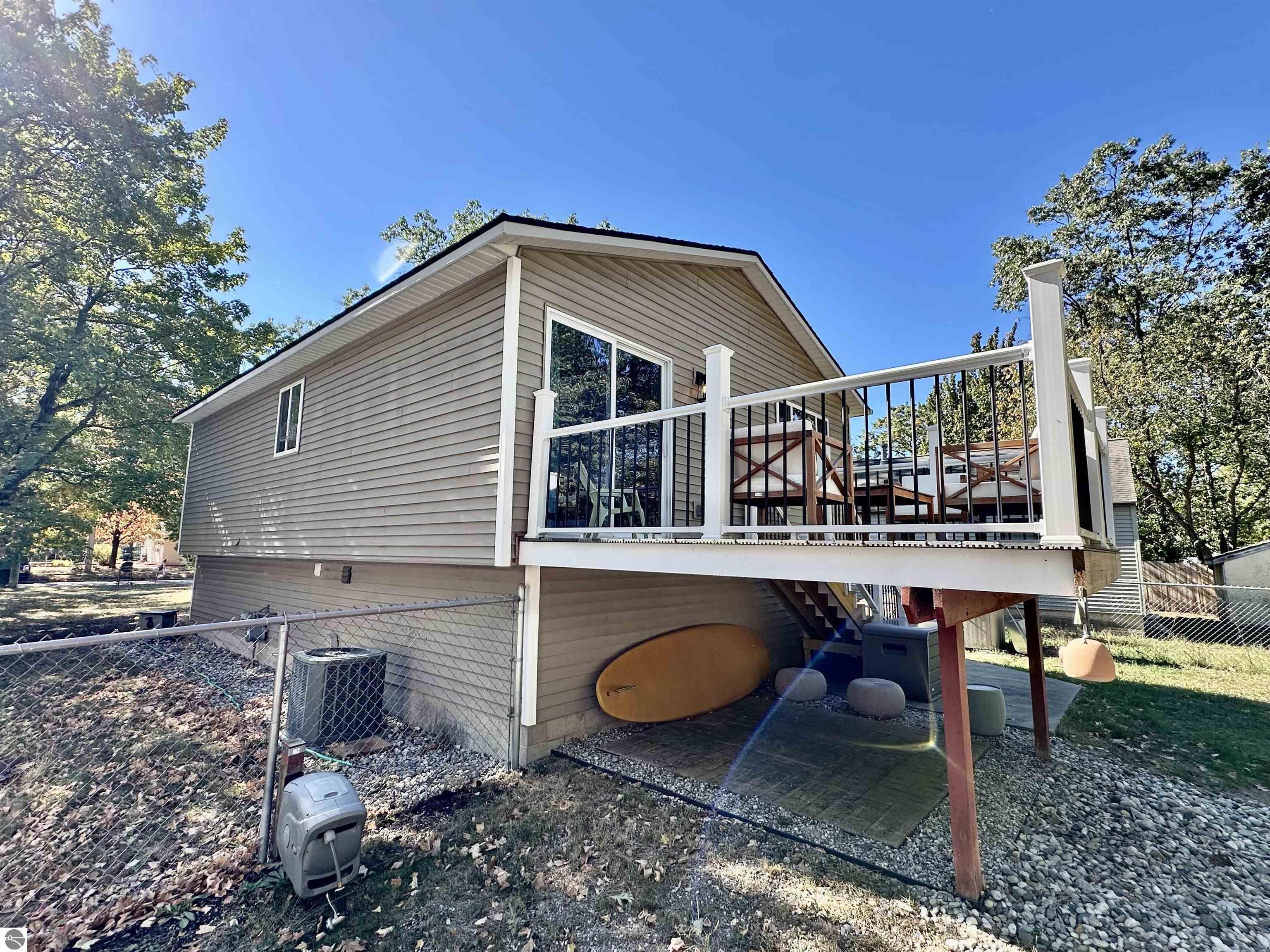 845 Carver Street