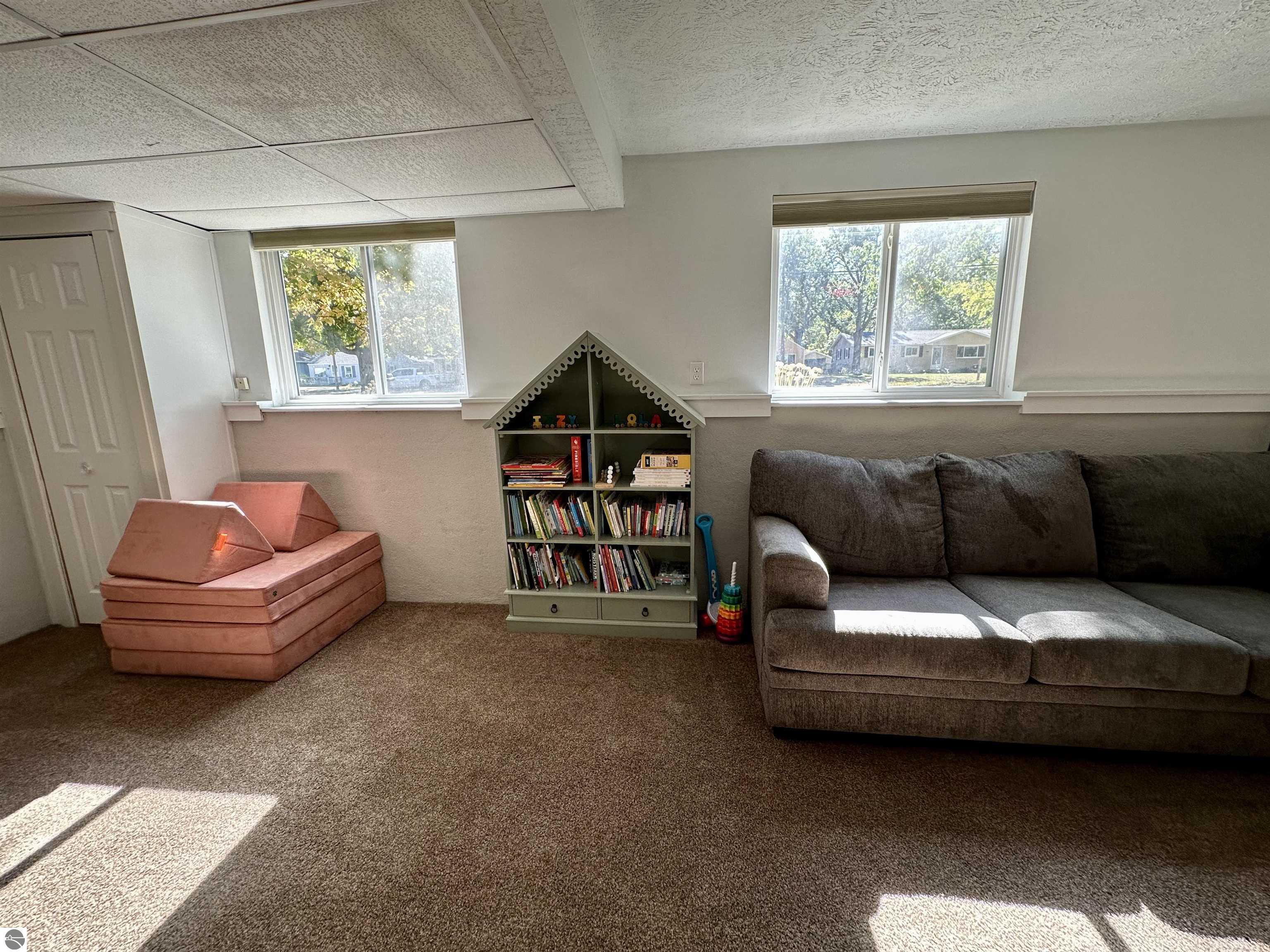 845 Carver Street
