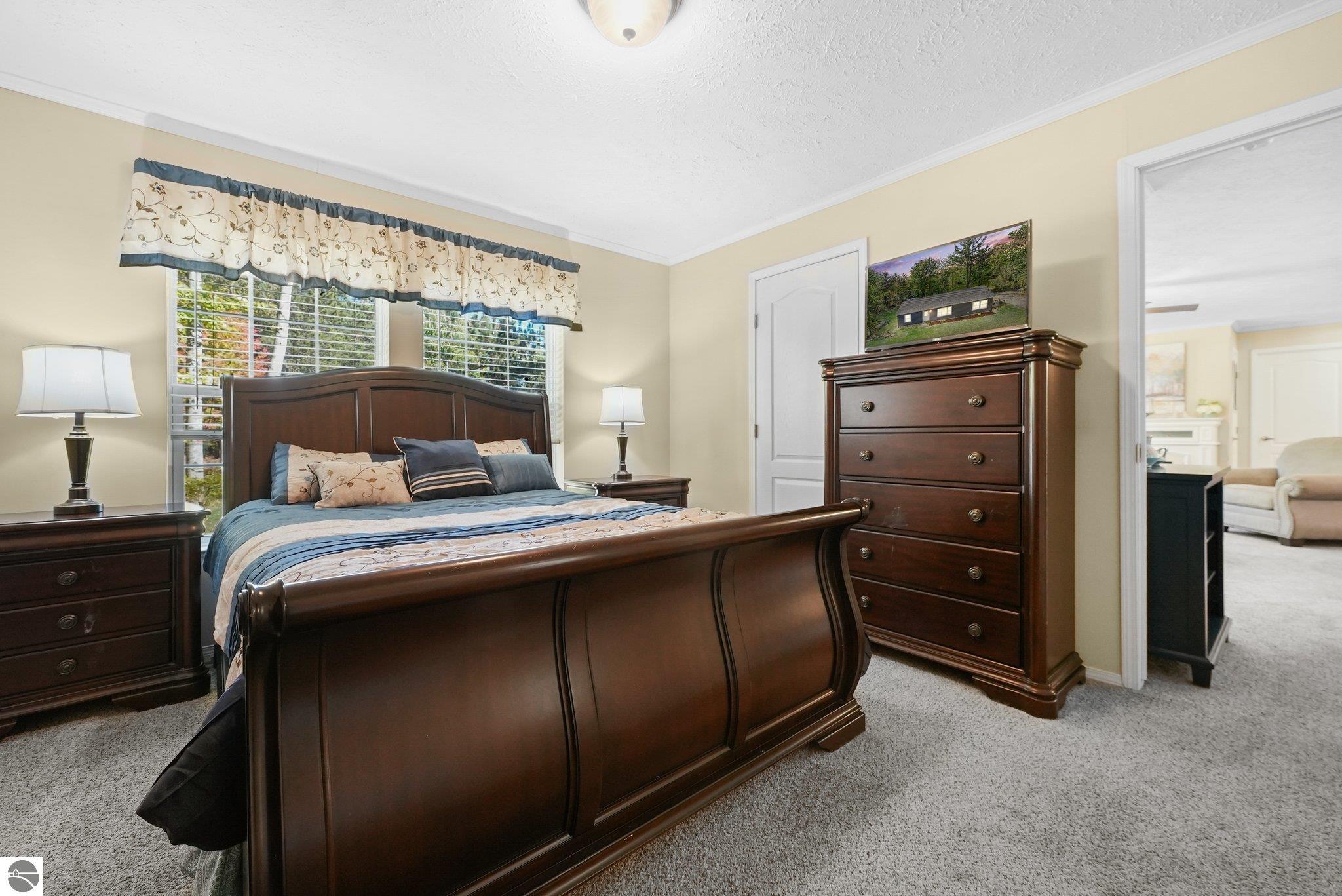 212 Deerfield Court