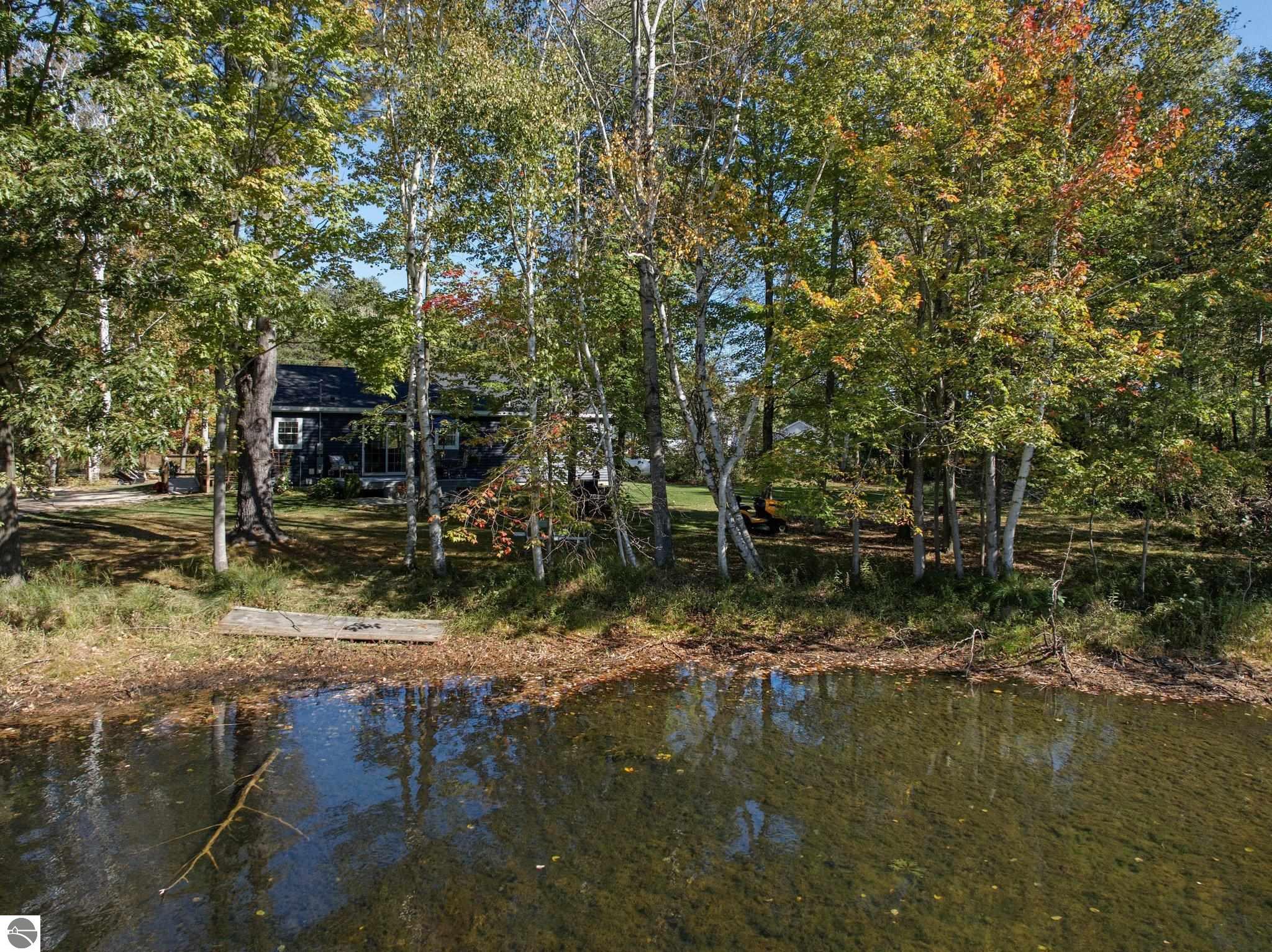 212 Deerfield Court