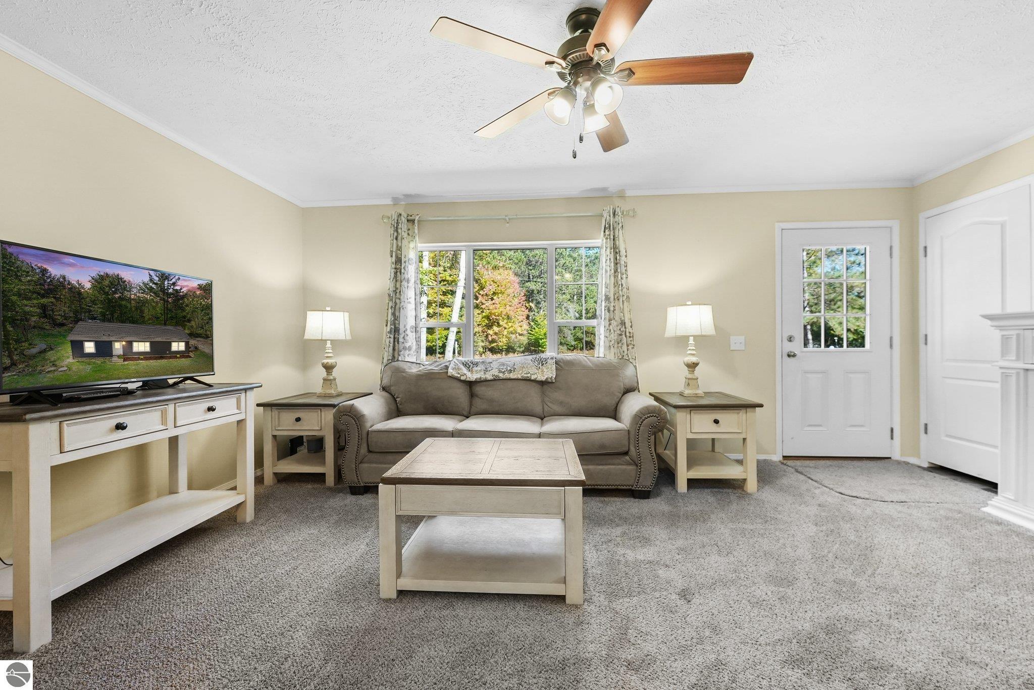212 Deerfield Court