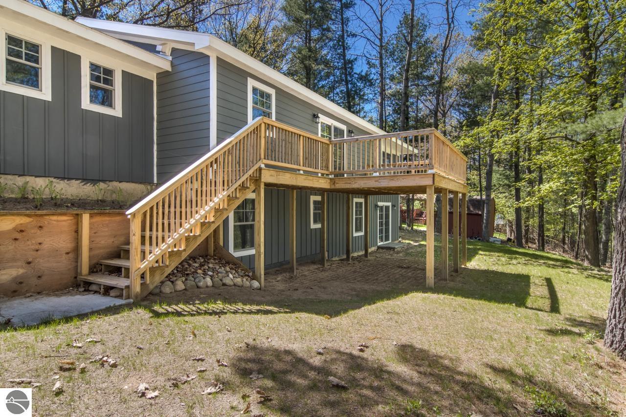 3353 Holiday View