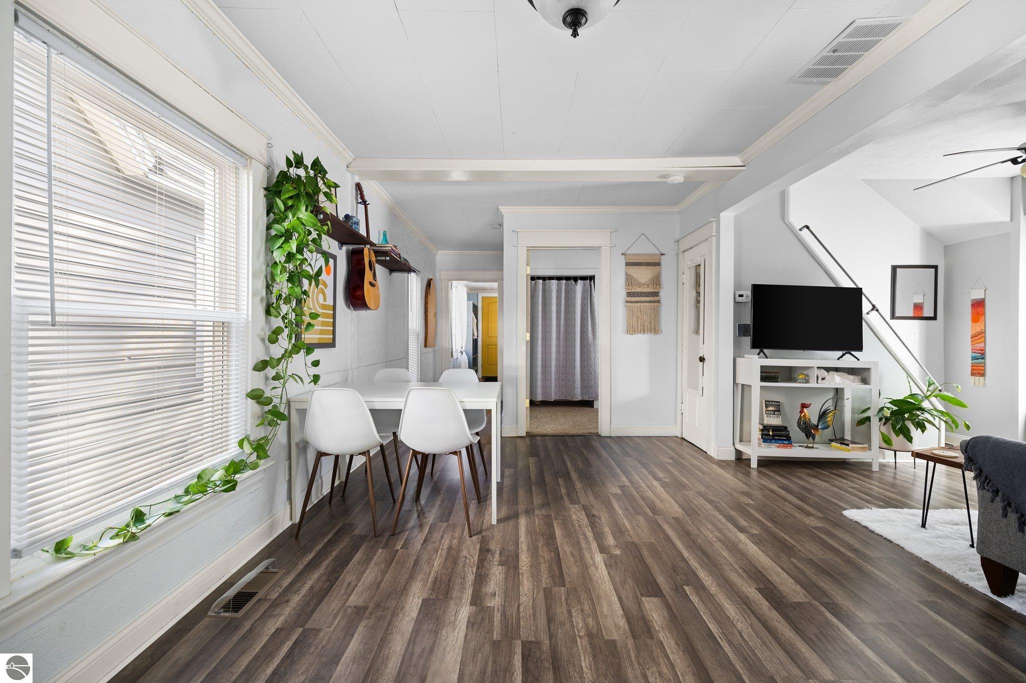 319 W Twelfth Street