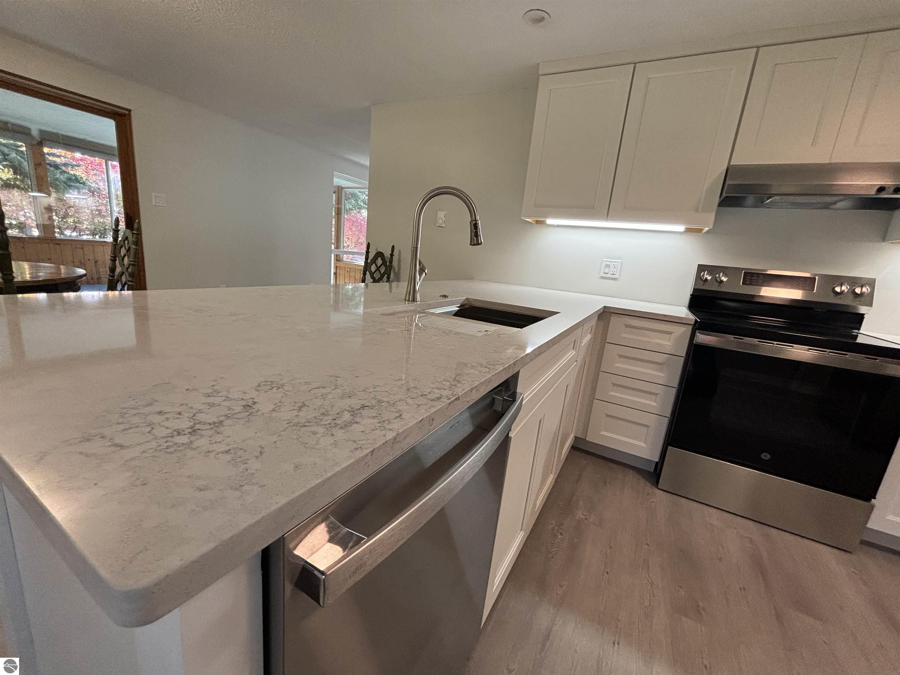 3776 Vista Park