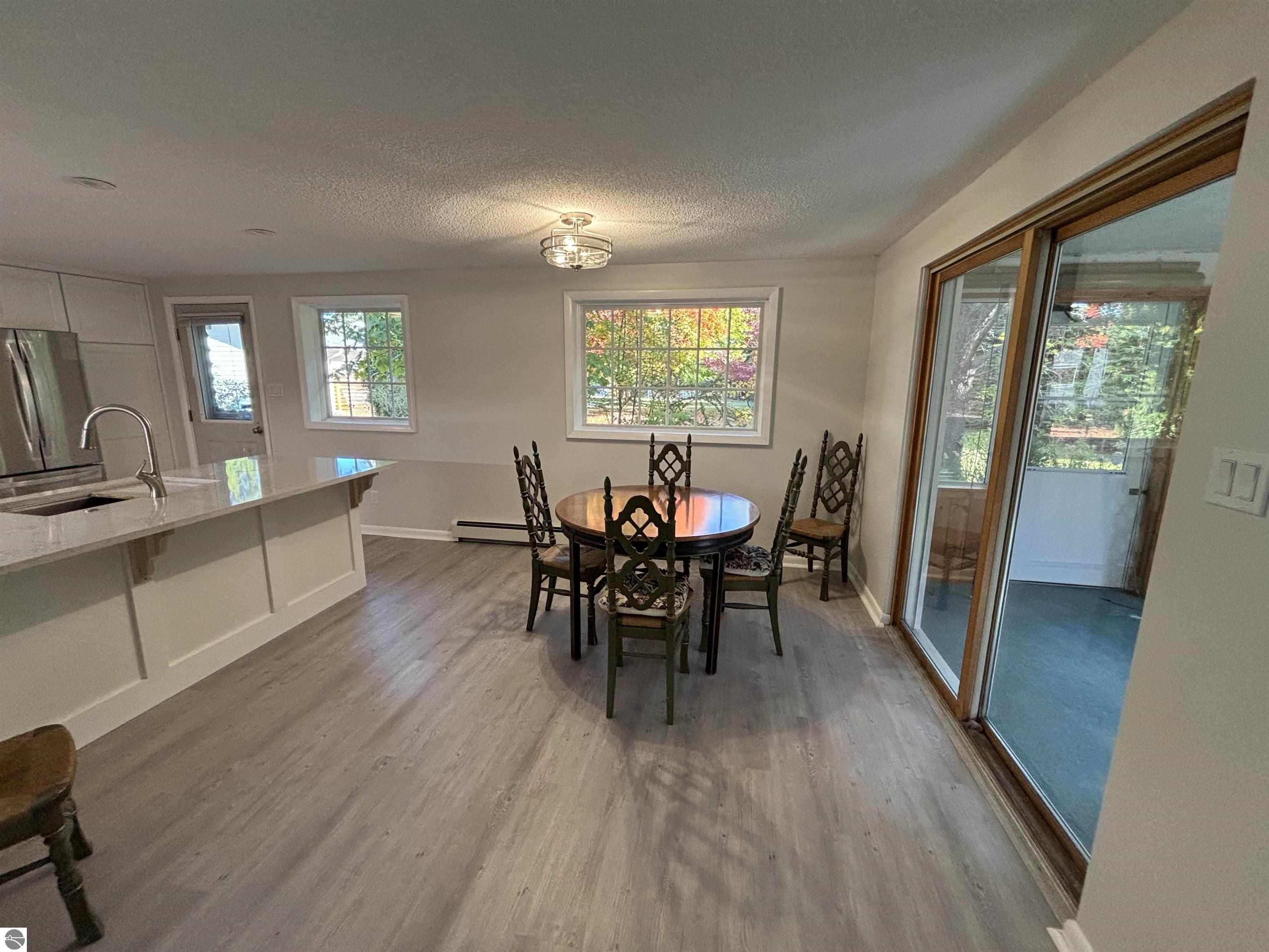 3776 Vista Park
