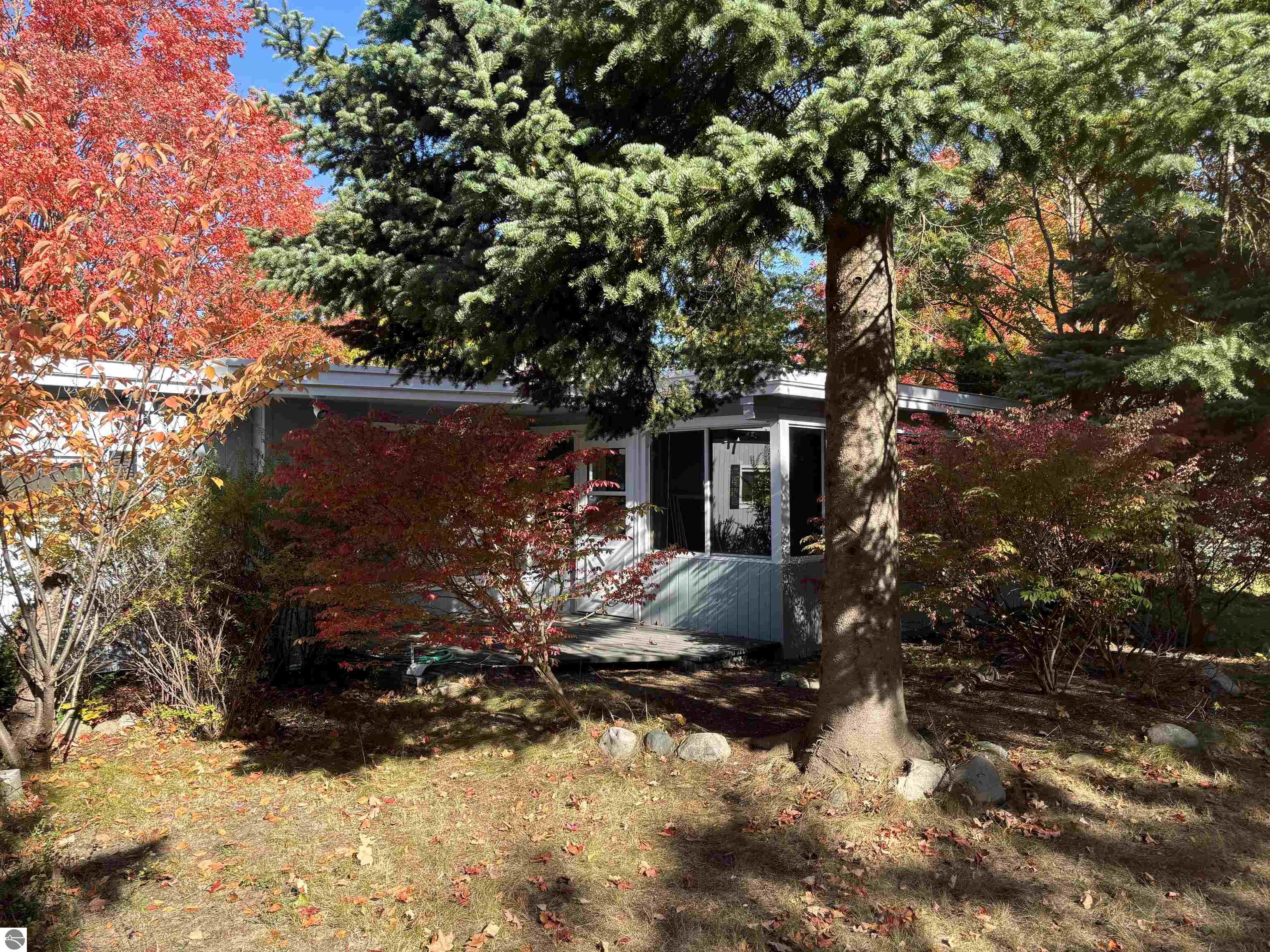 3776 Vista Park