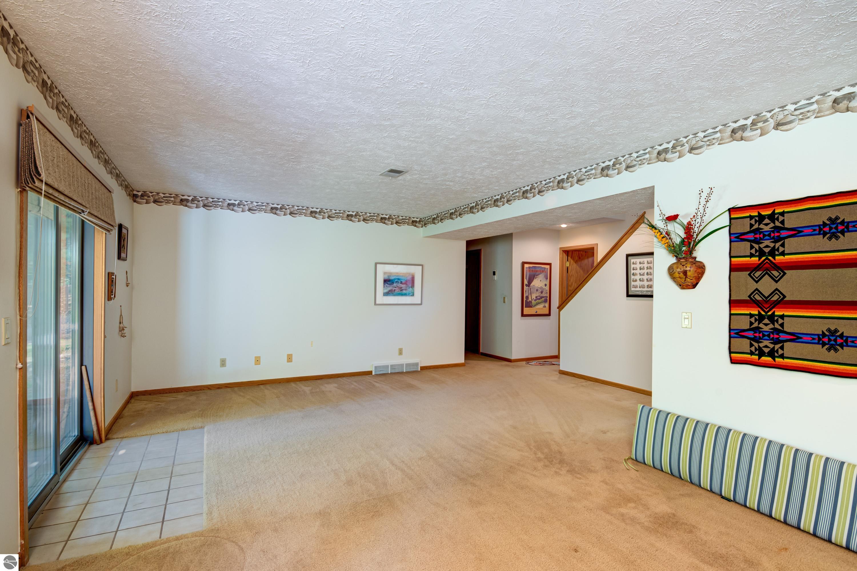4125 Holiday North Court