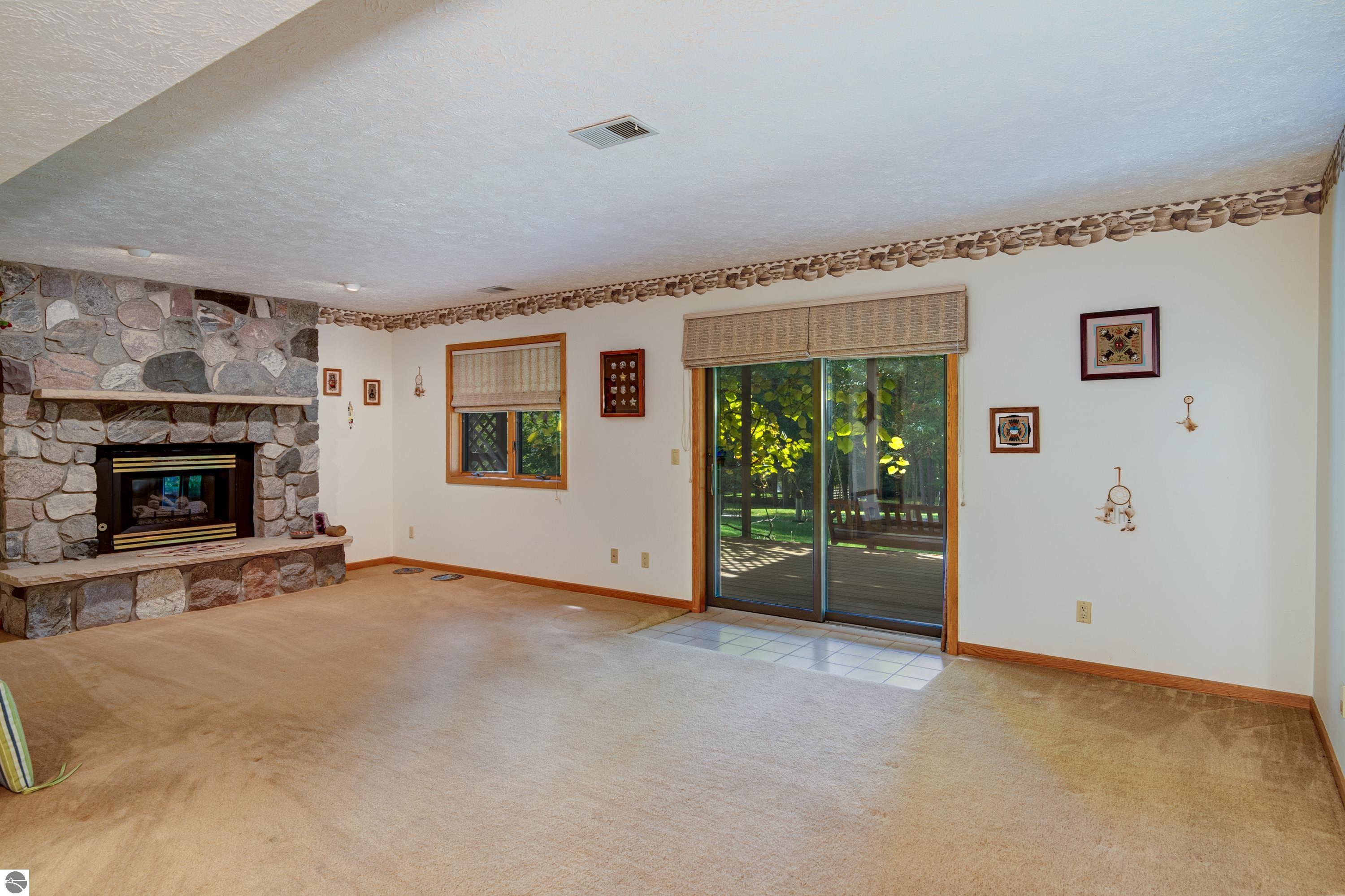 4125 Holiday North Court