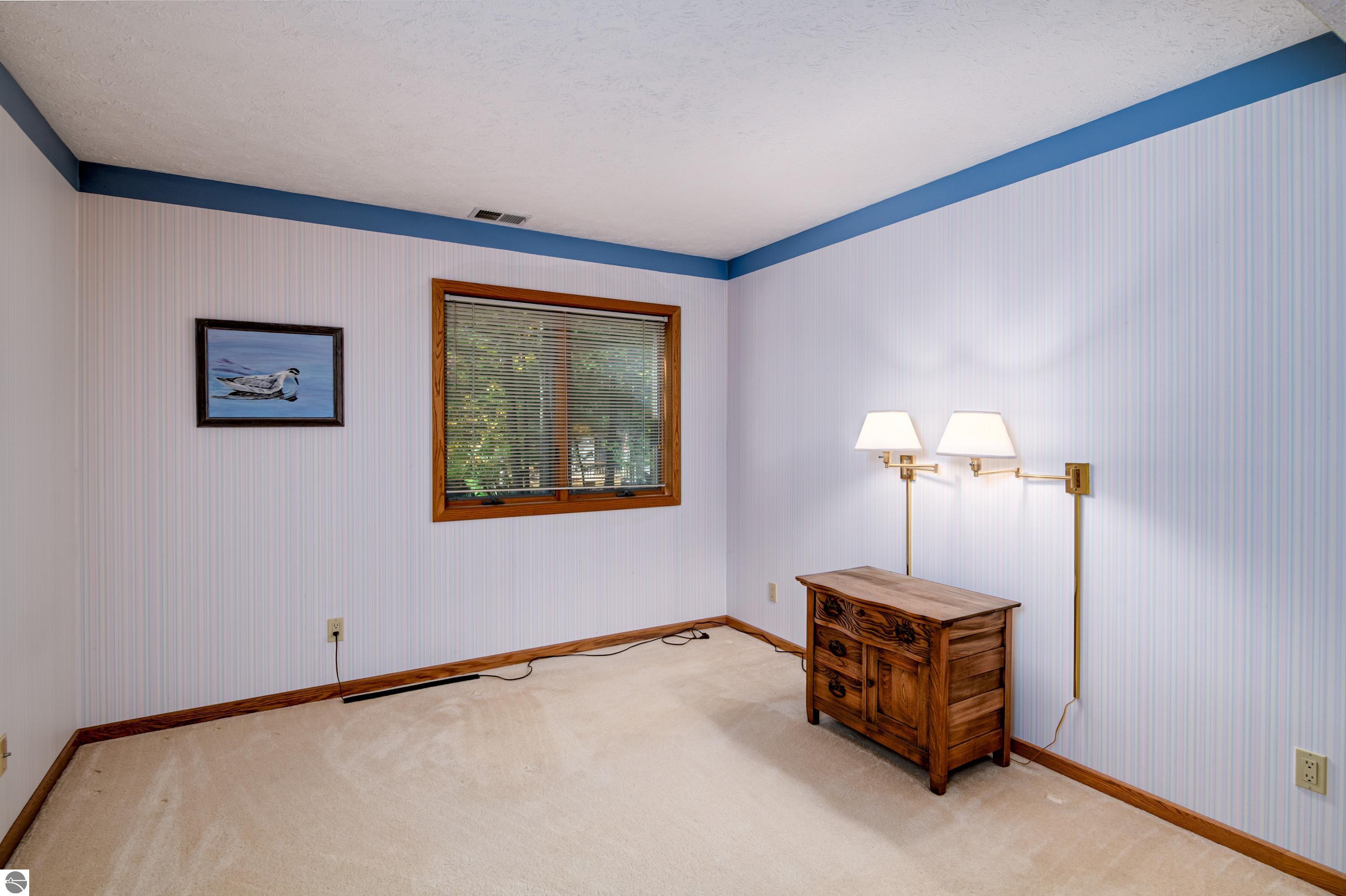4125 Holiday North Court