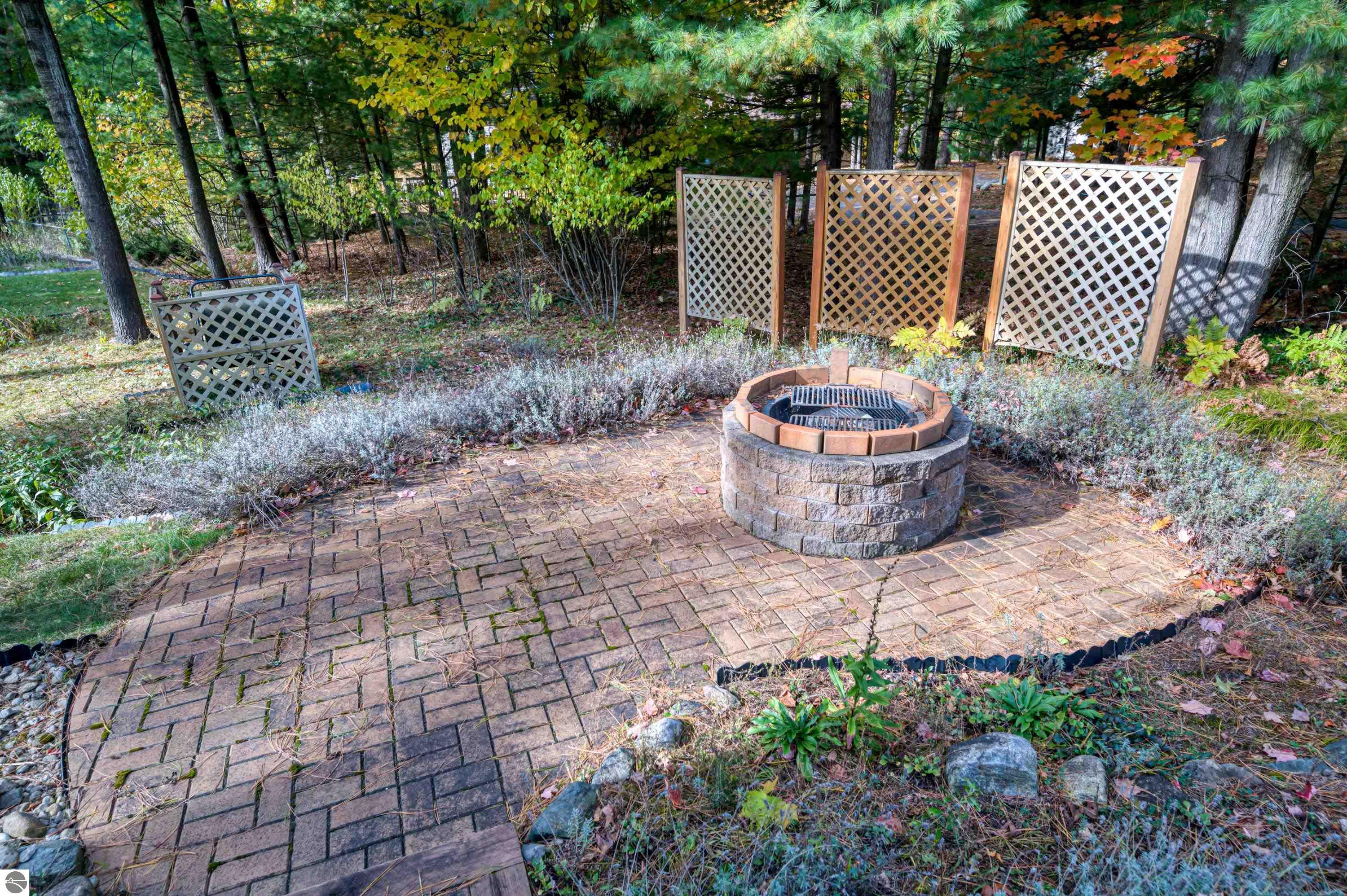 4125 Holiday North Court