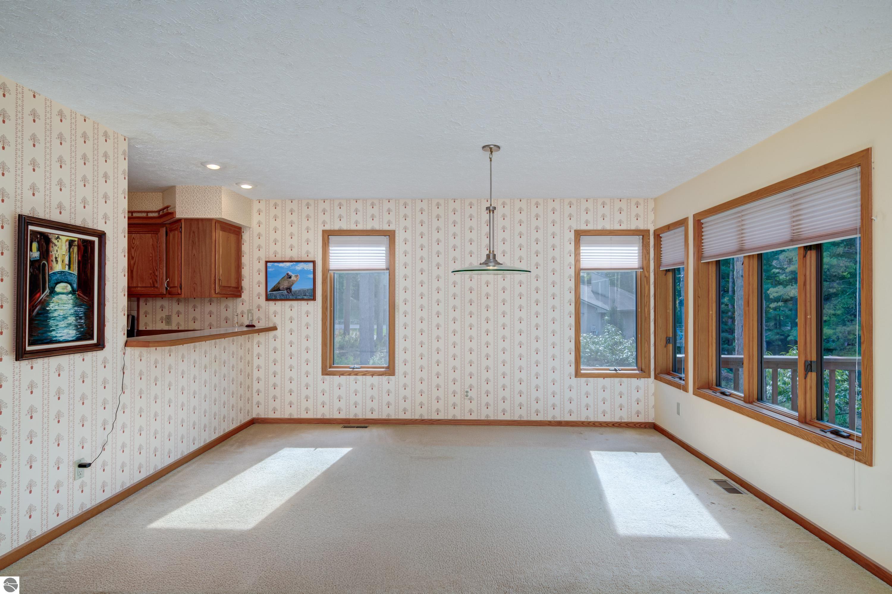 4125 Holiday North Court