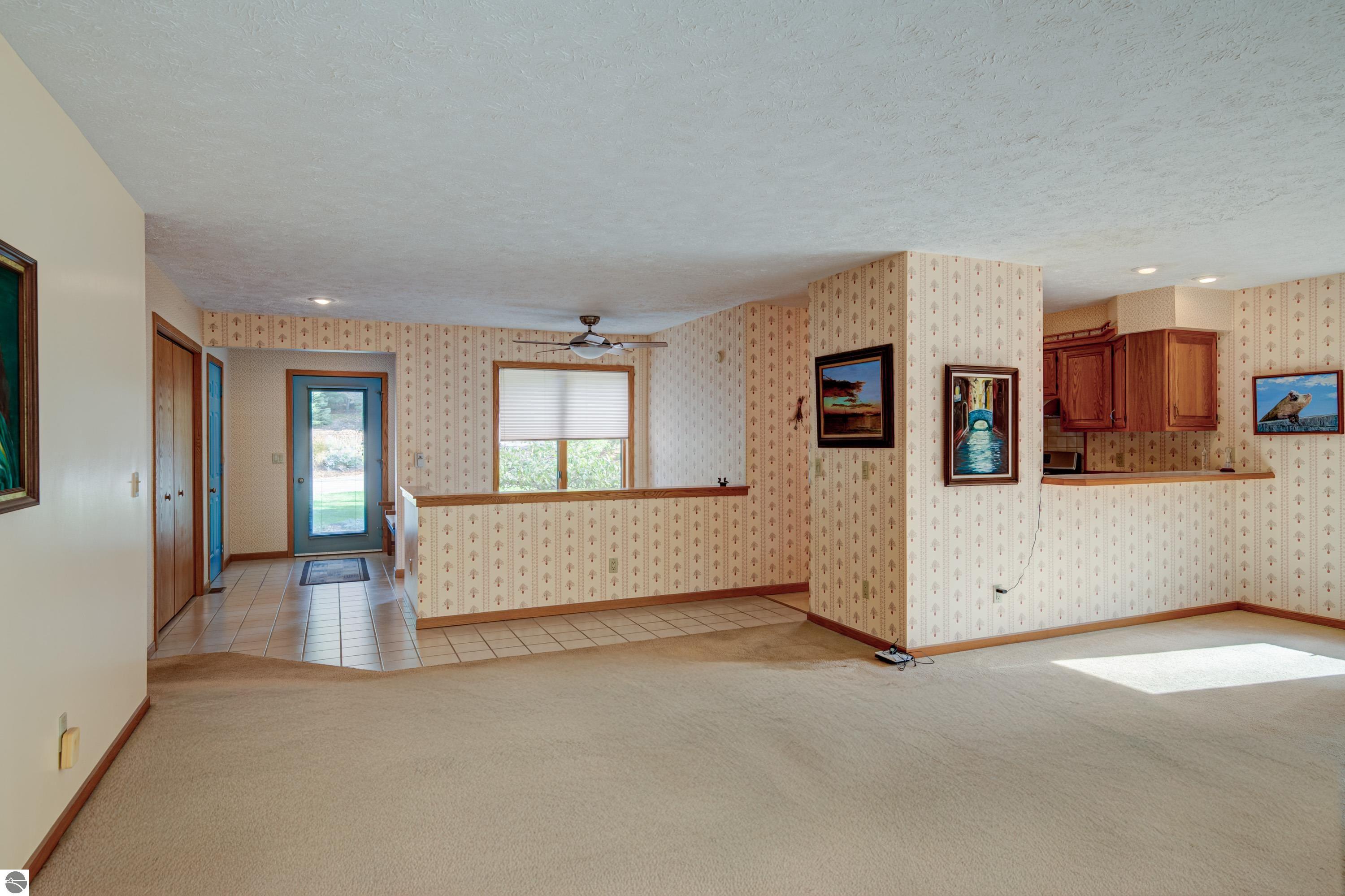 4125 Holiday North Court