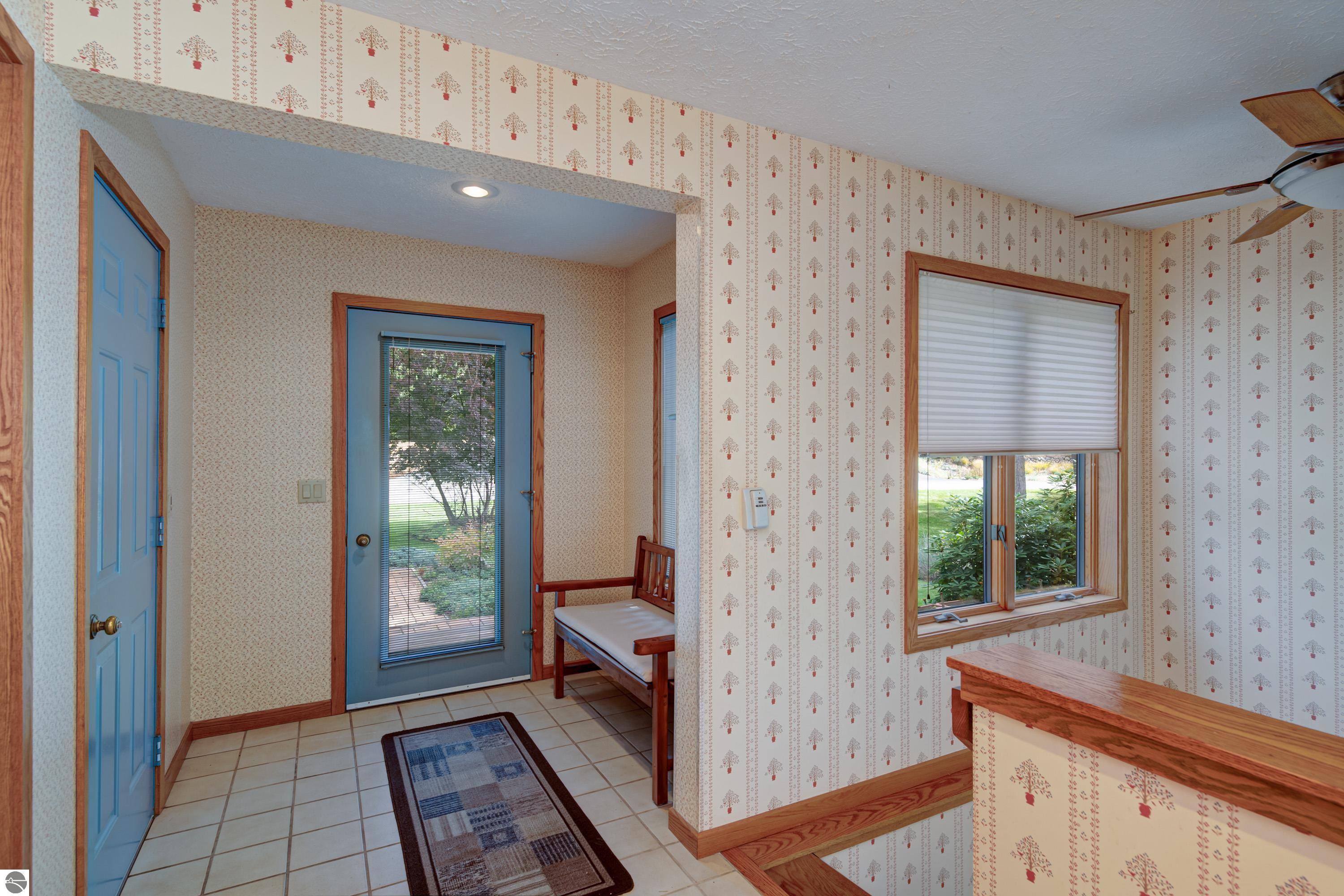 4125 Holiday North Court