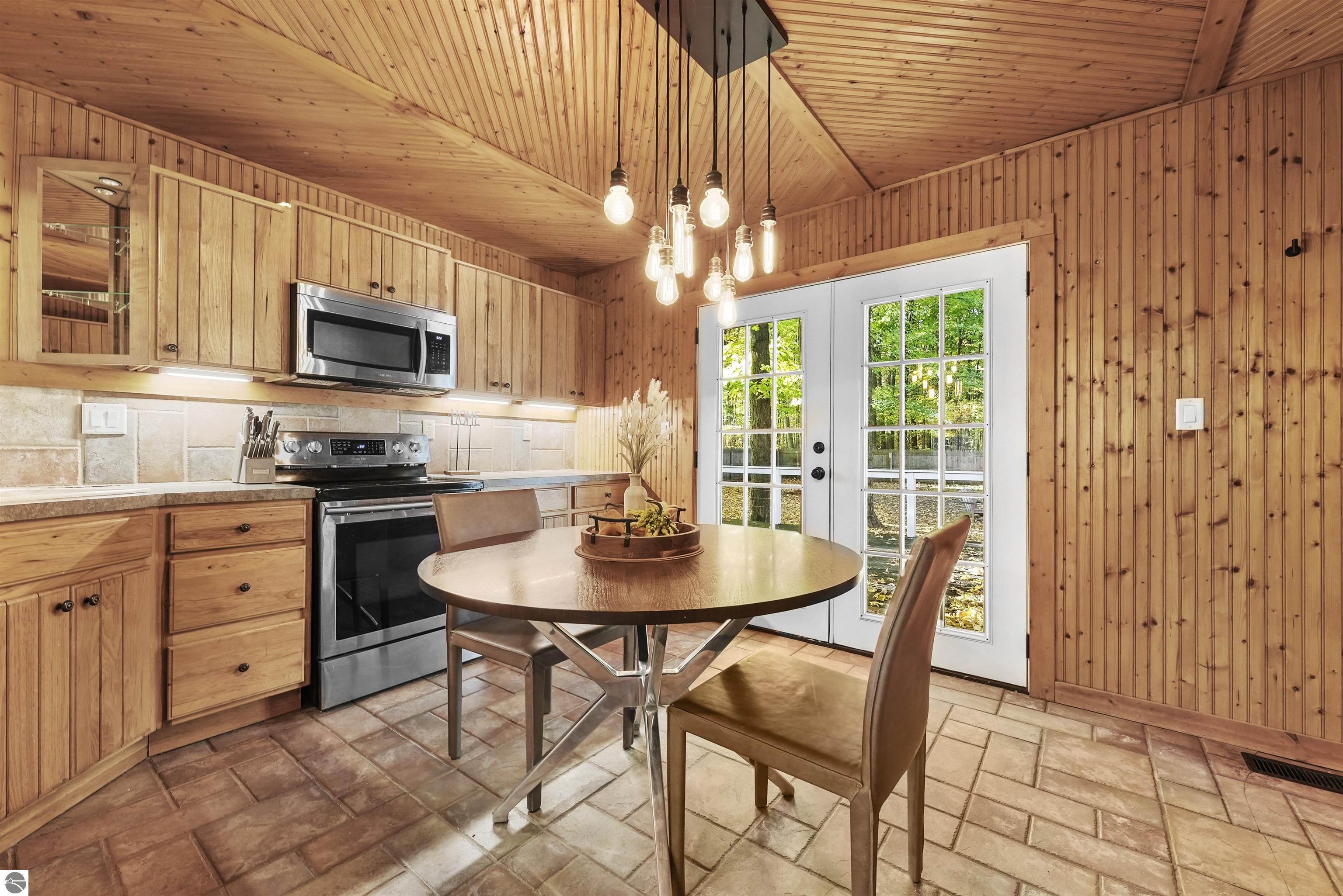 529 Ottawa Trail