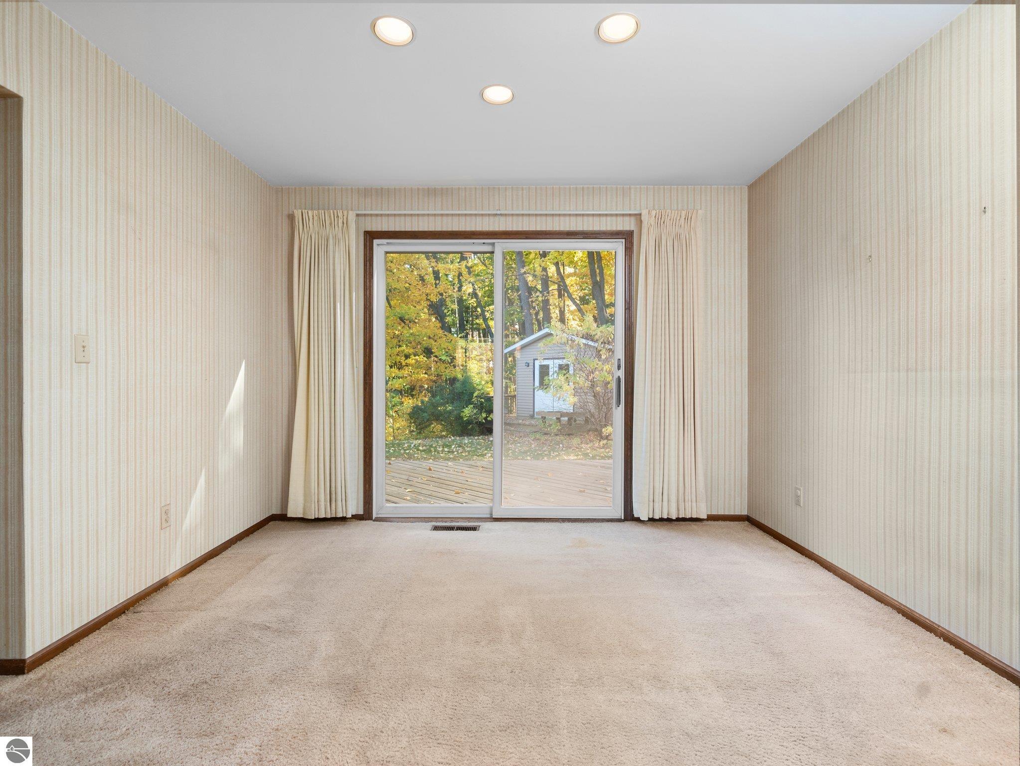 2716 Shenandoah Drive