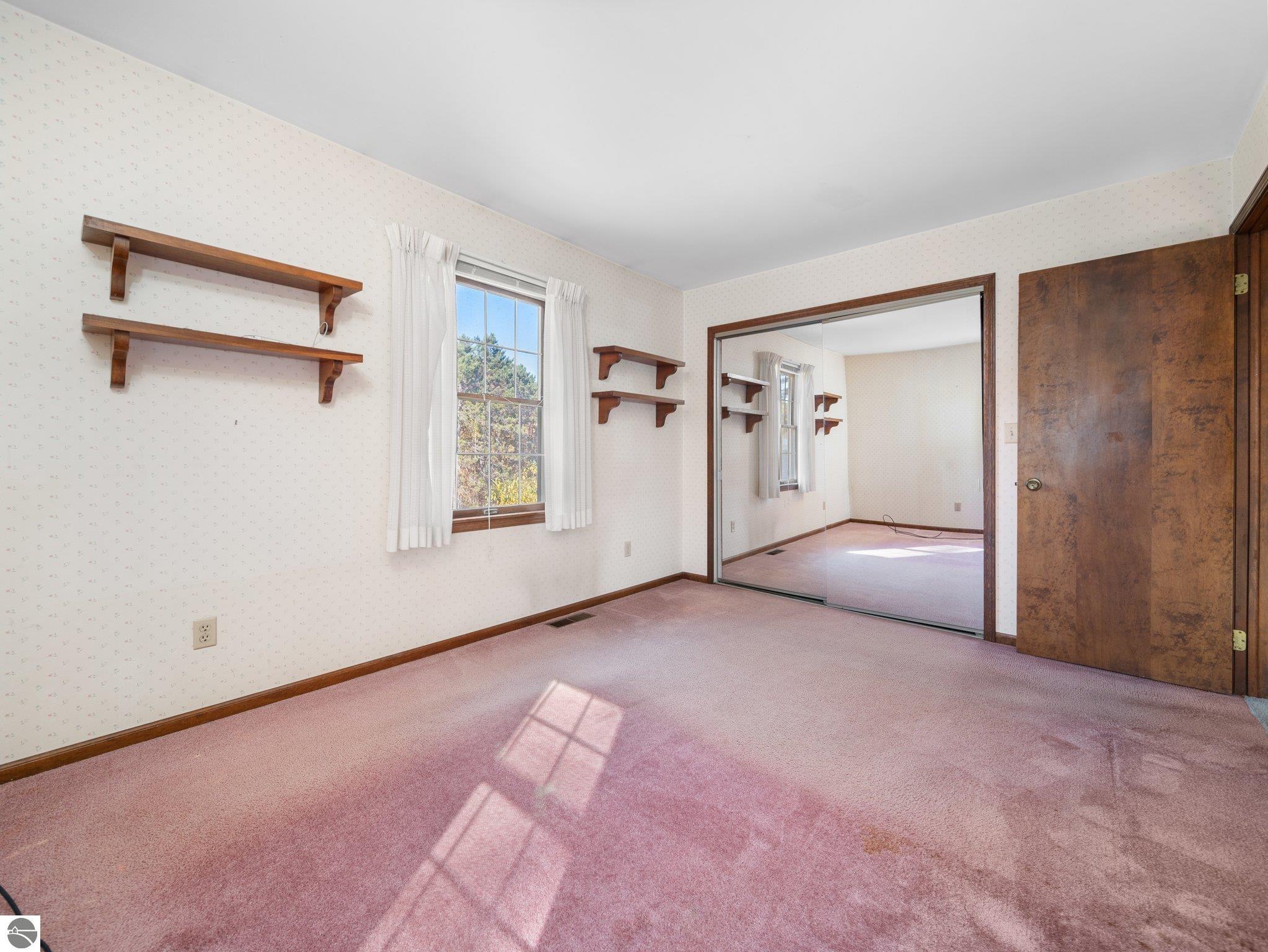 2716 Shenandoah Drive