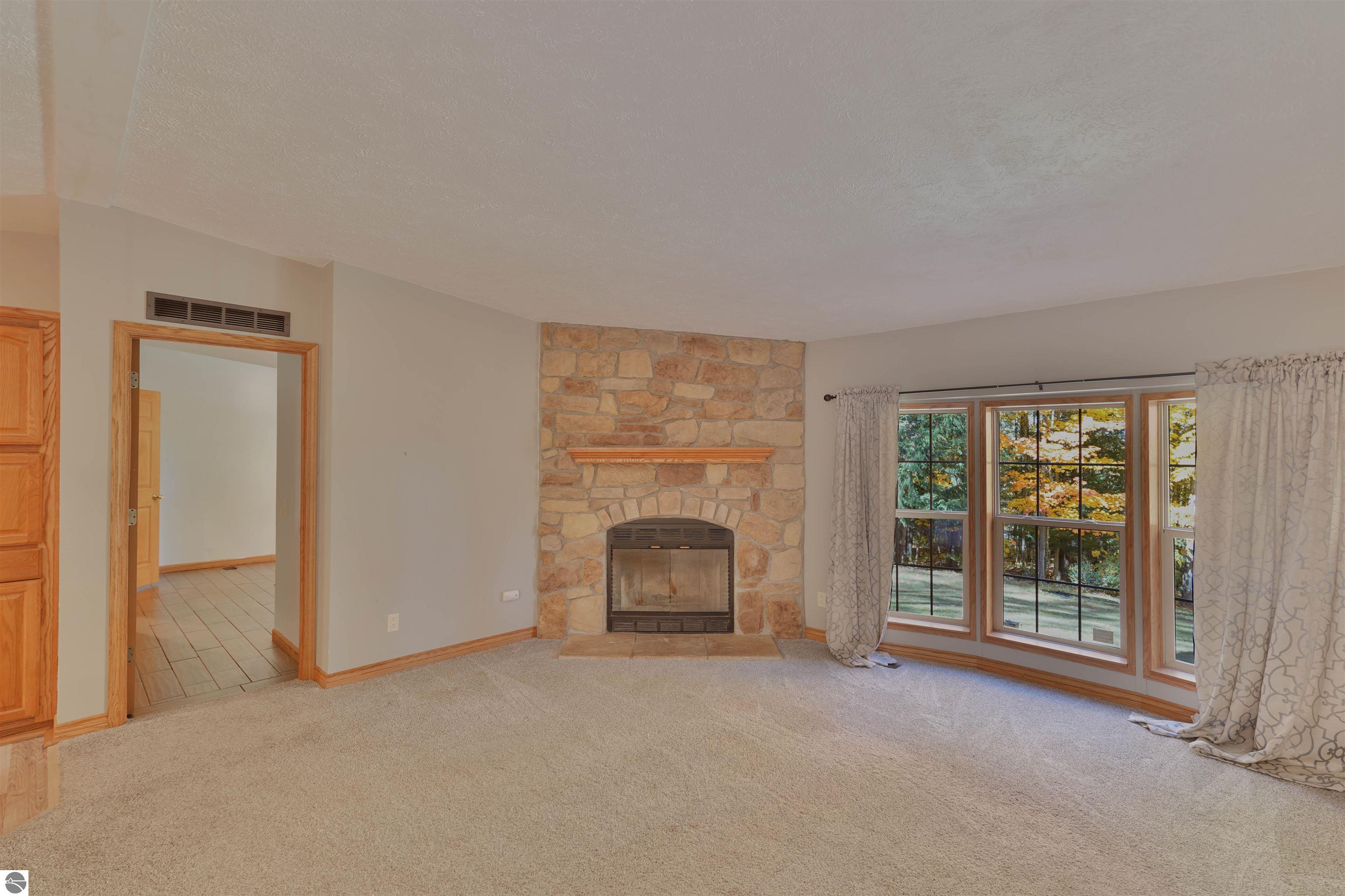 4897 Woodman Road, SW
