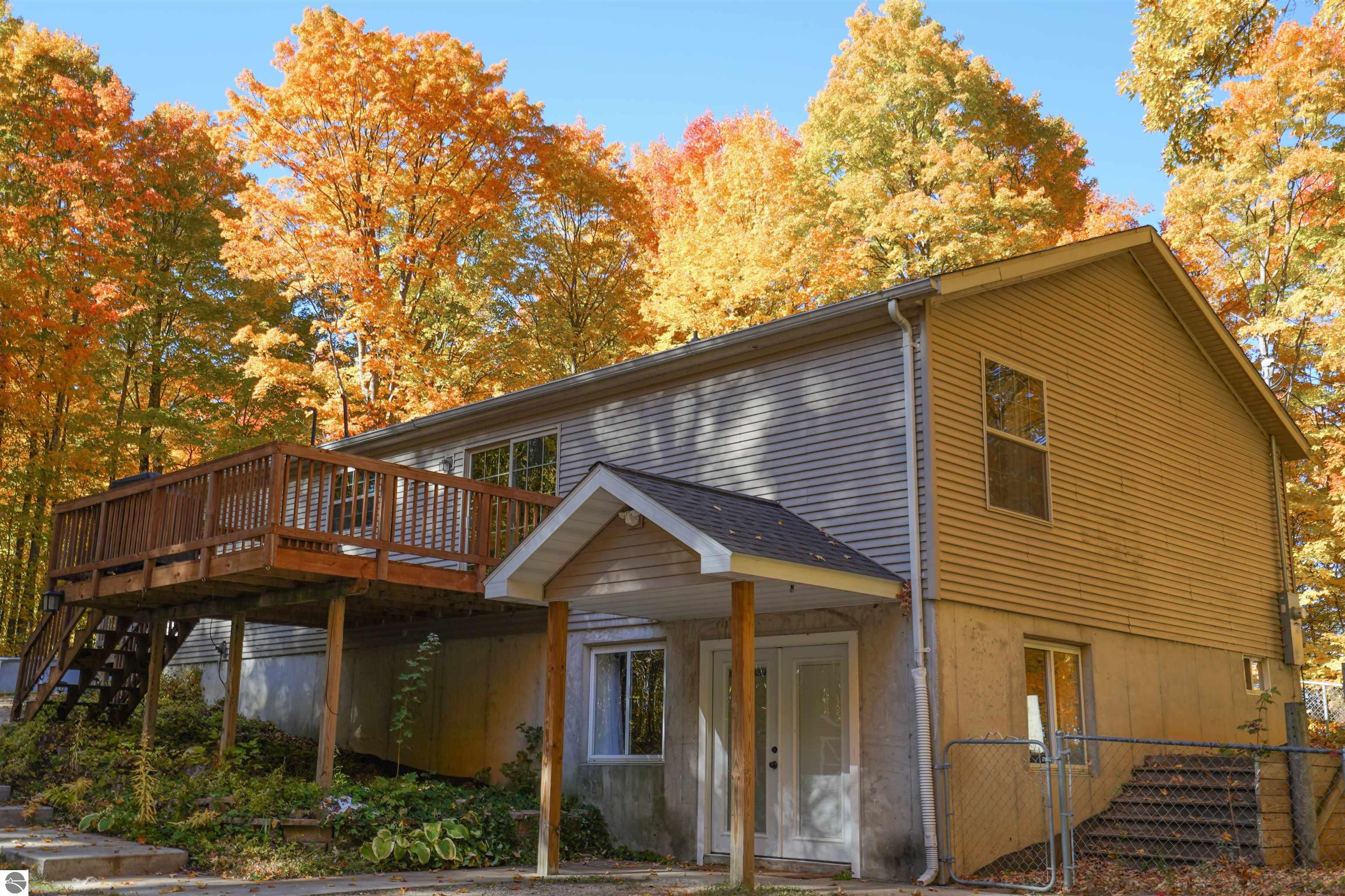 4897 Woodman Road, SW