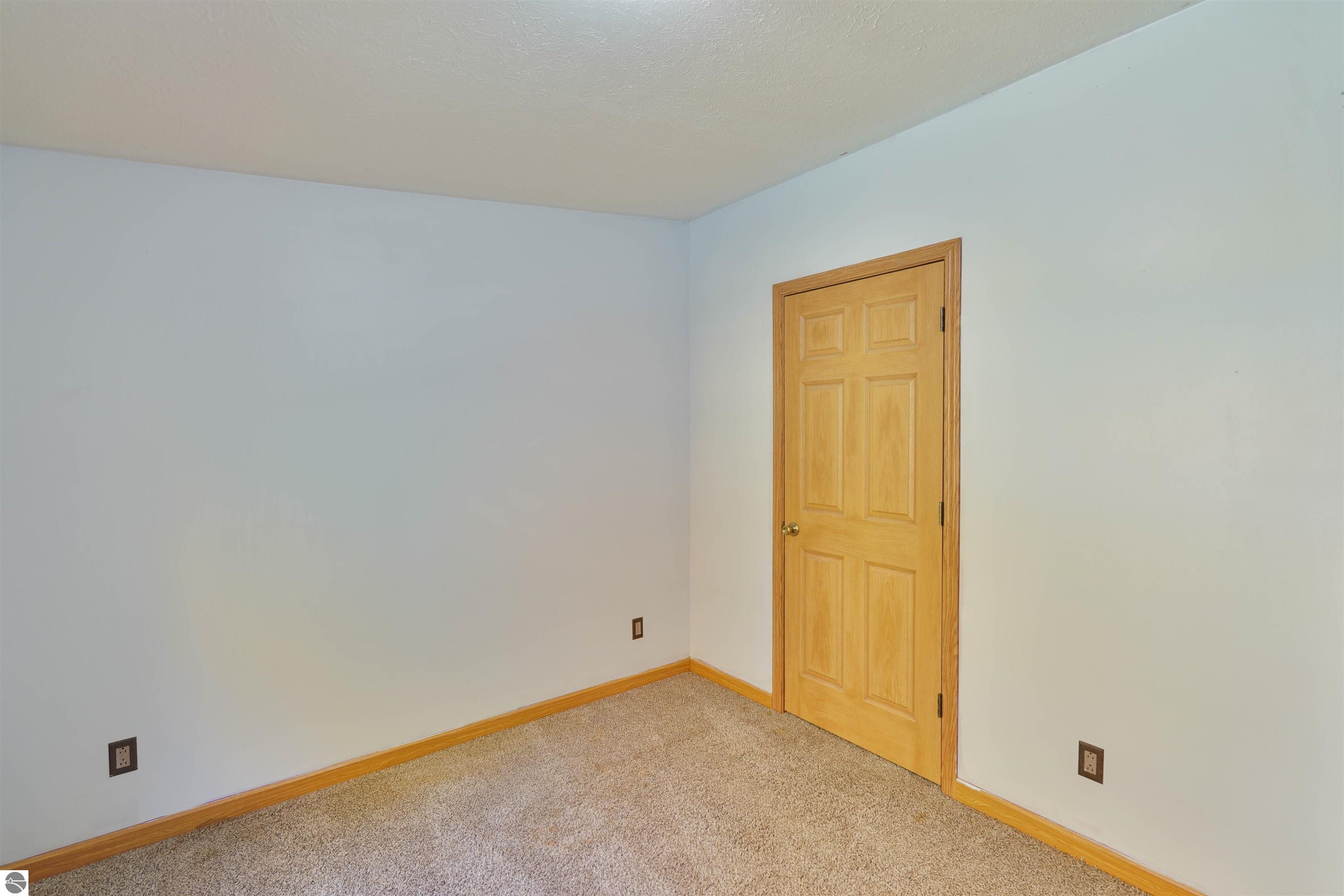 4897 Woodman Road, SW