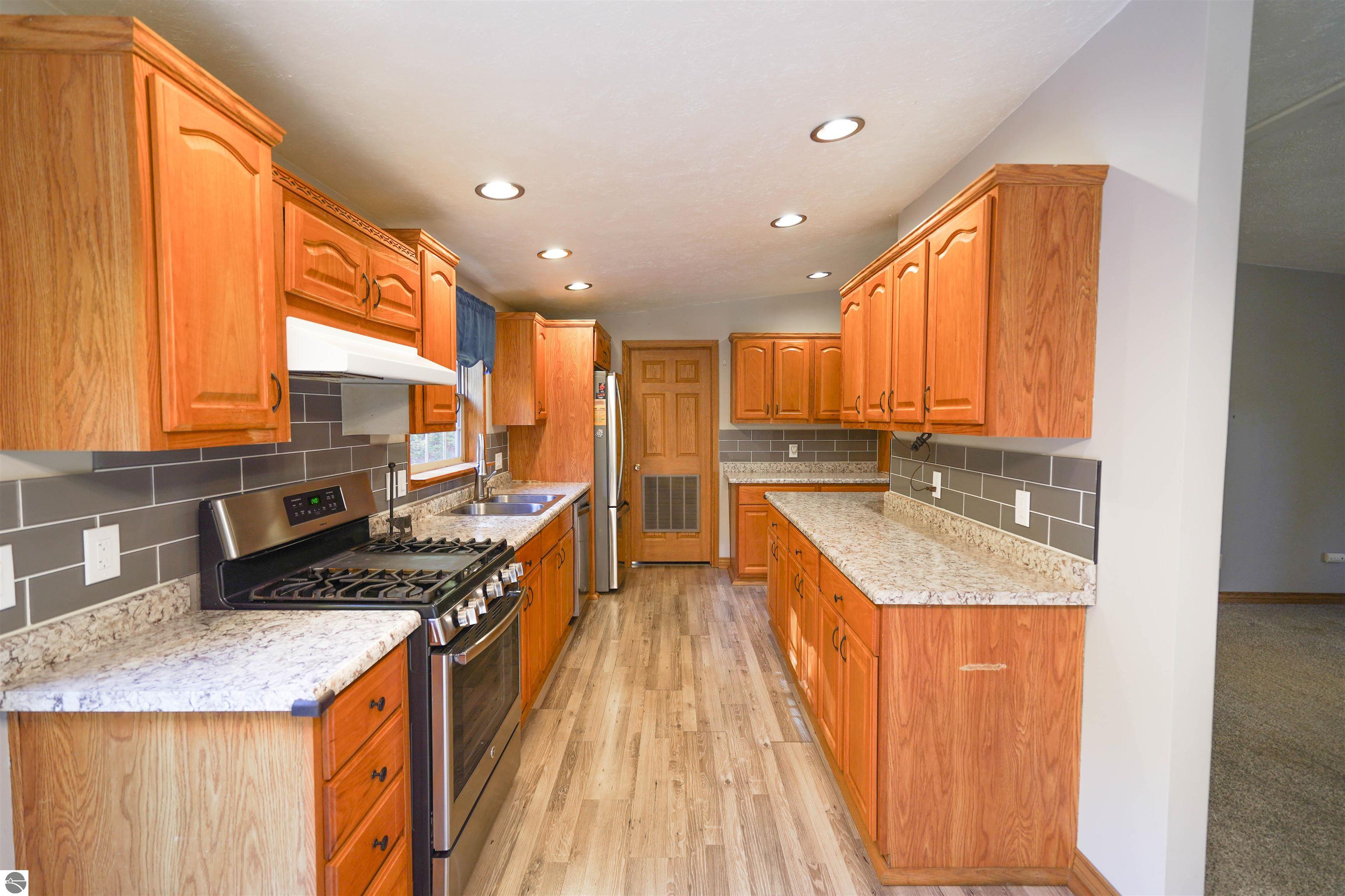 4897 Woodman Road, SW