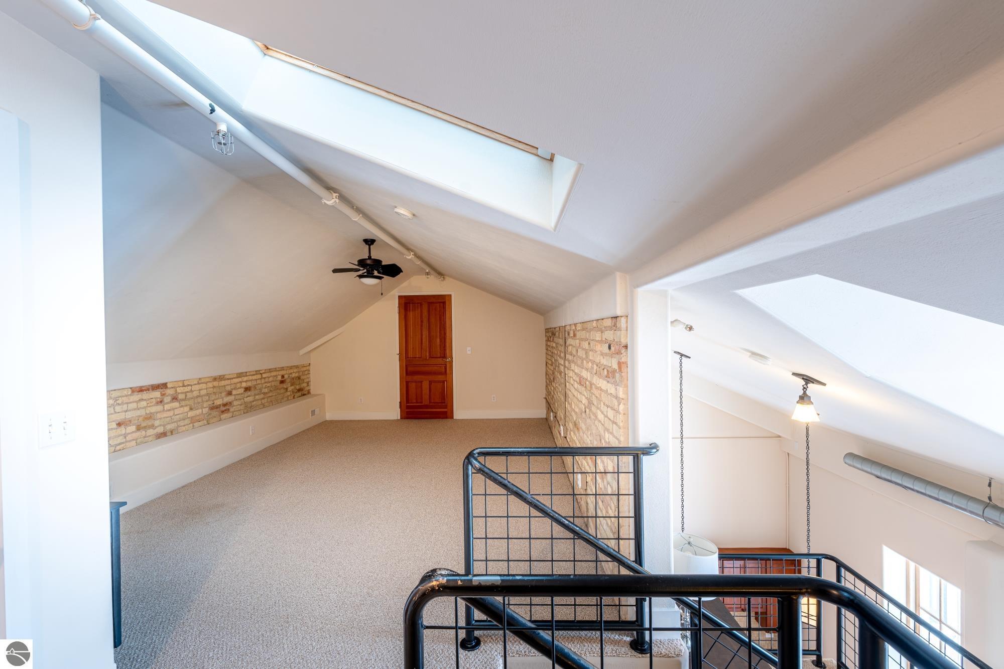 800 Cottageview Drive # 317