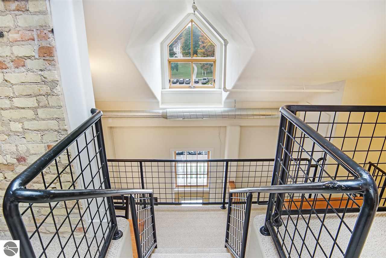 800 Cottageview Drive # 317